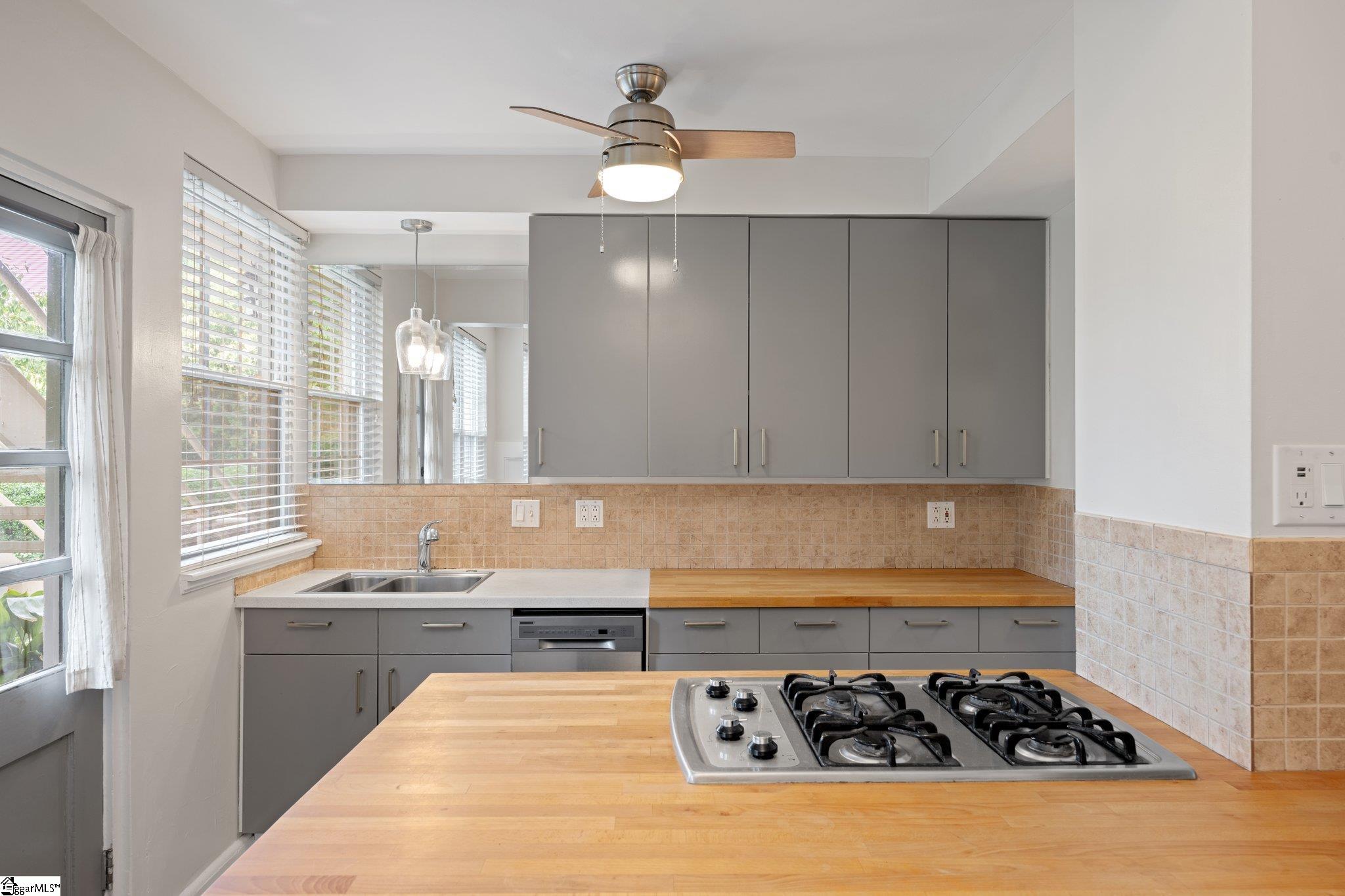 601 Cleveland Street UNIT Unit 13-A Greenville, SC 29601
