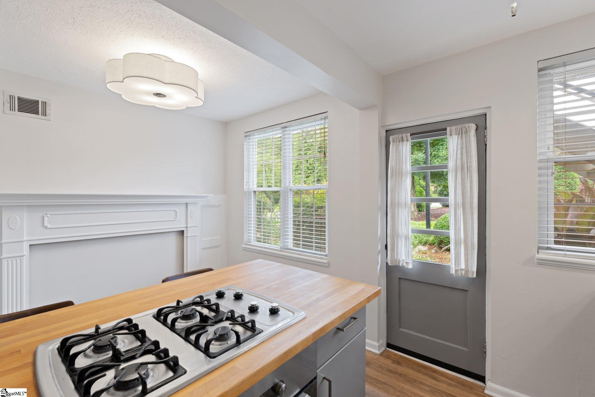 601 Cleveland Street UNIT Unit 13-A Greenville, SC 29601