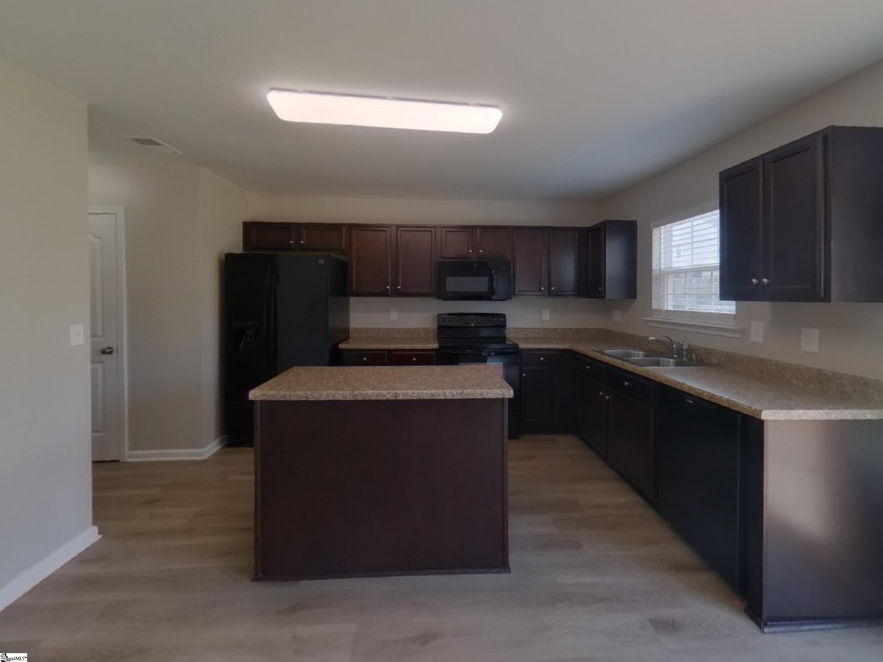 774 Markham Circle Moore, SC 29639-8974