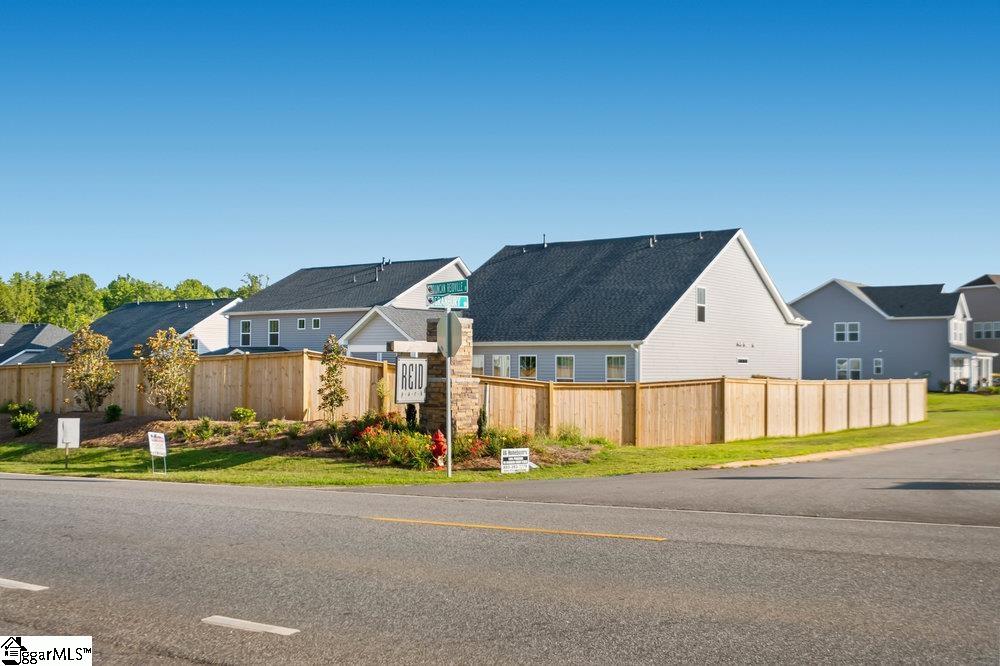913 Wild Pine Court Duncan, SC 29334