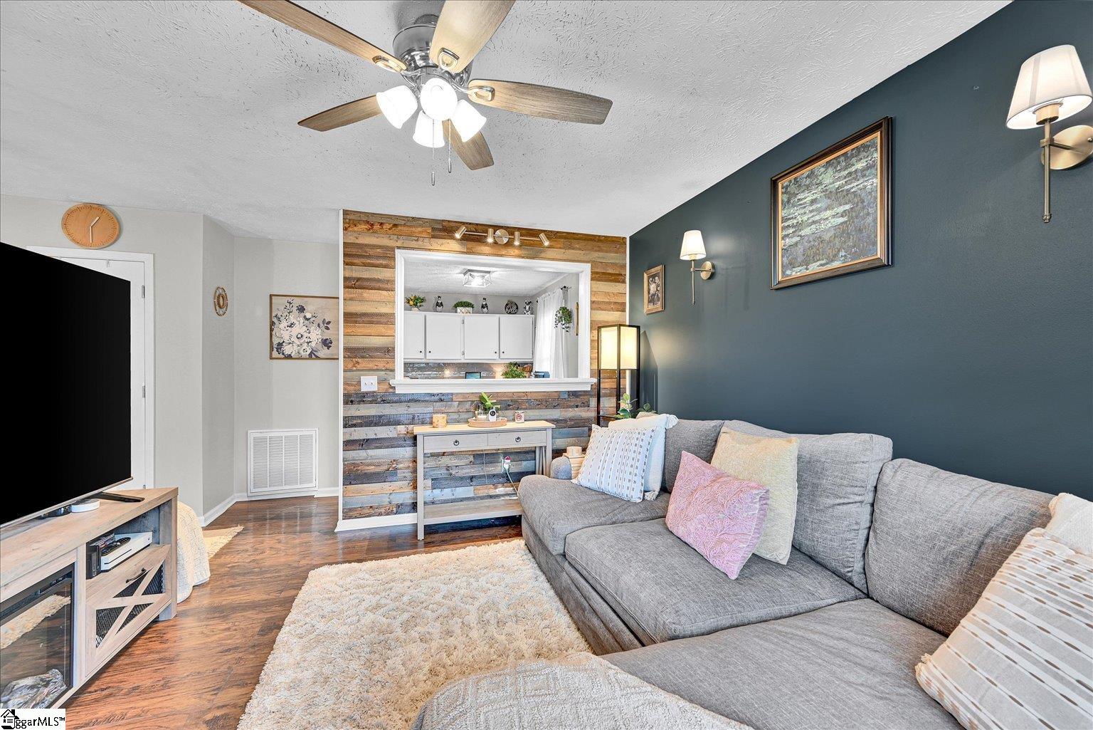 306 Corkwood Drive Simpsonville, SC 29680