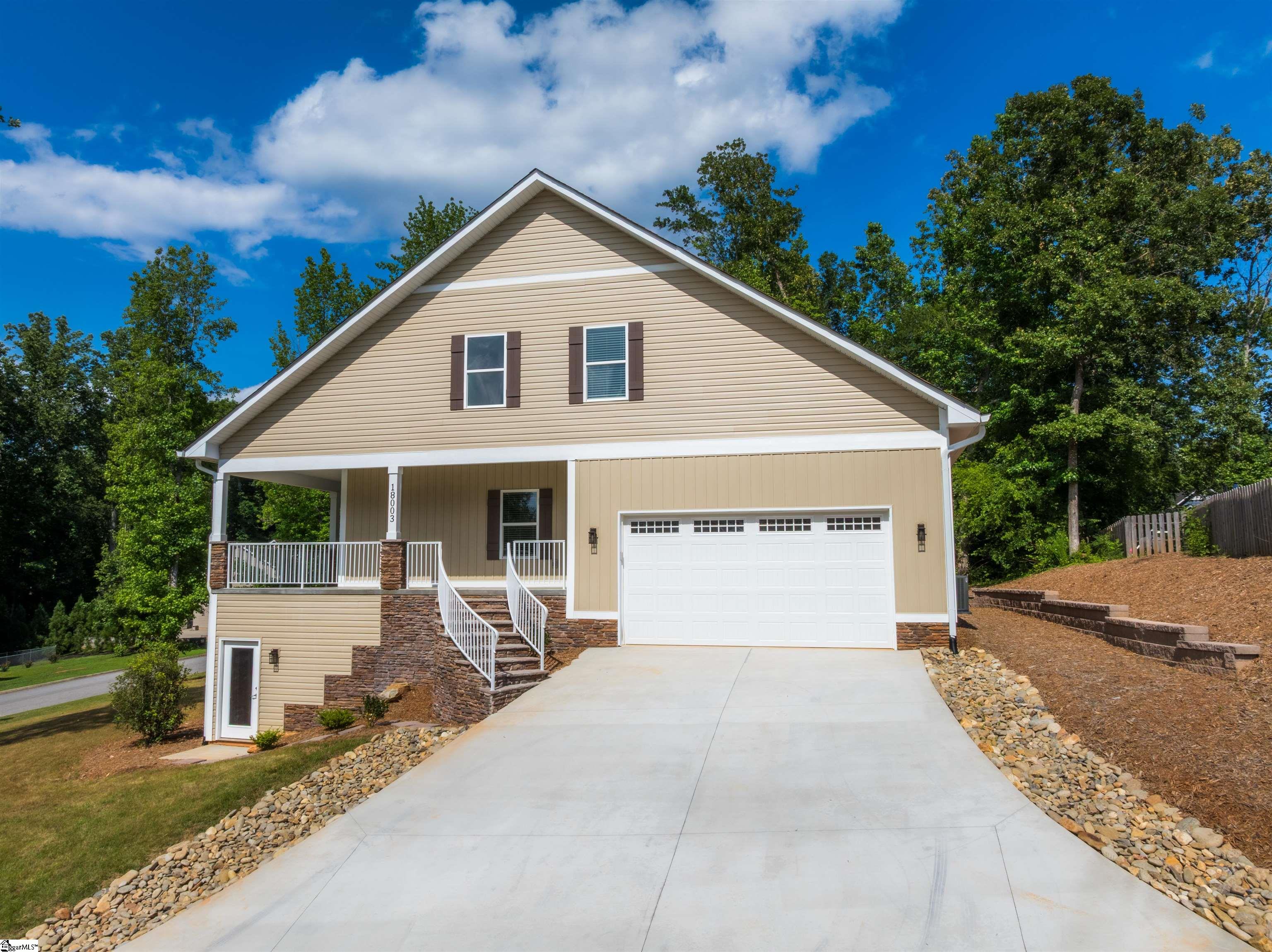 18003 Clermont Circle Seneca, SC 29678