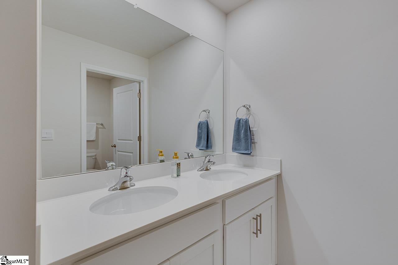 71 Oak Edge Lane Greer, SC 29651