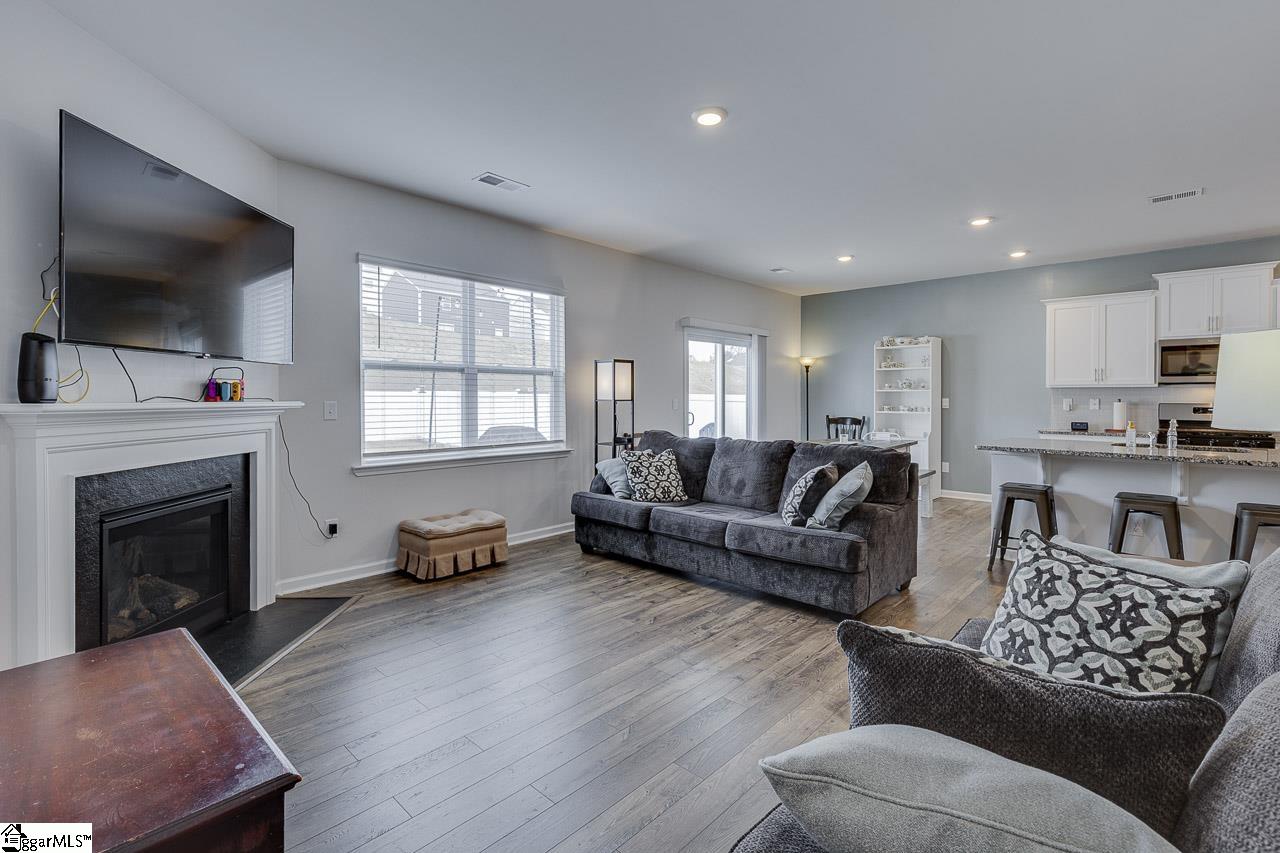 71 Oak Edge Lane Greer, SC 29651
