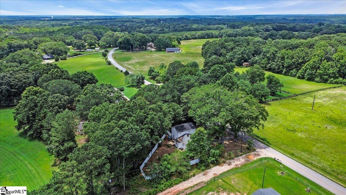 215 Breazeale Drive Williamston, SC 29697-9051