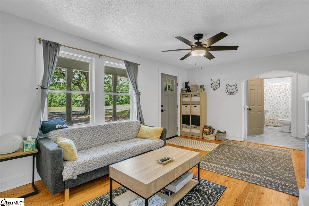 215 Breazeale Drive Williamston, SC 29697-9051