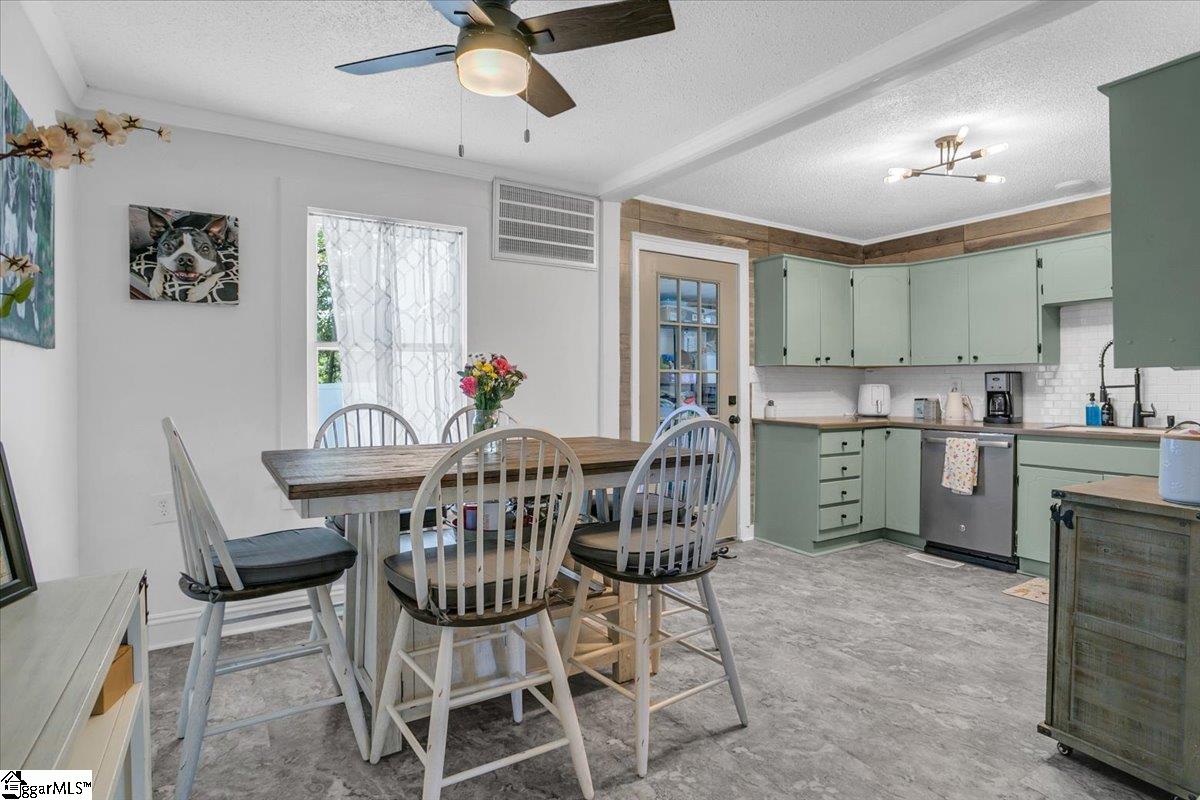 215 Breazeale Drive Williamston, SC 29697-9051