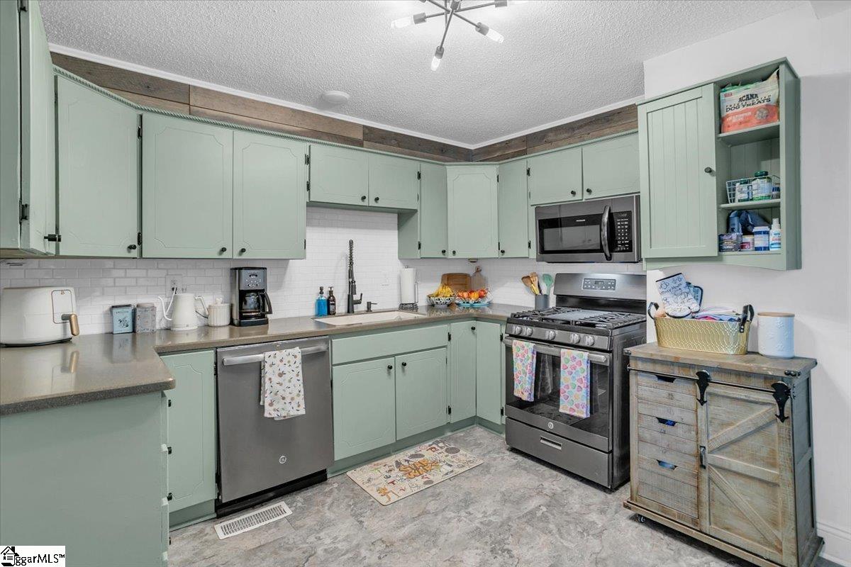 215 Breazeale Drive Williamston, SC 29697-9051