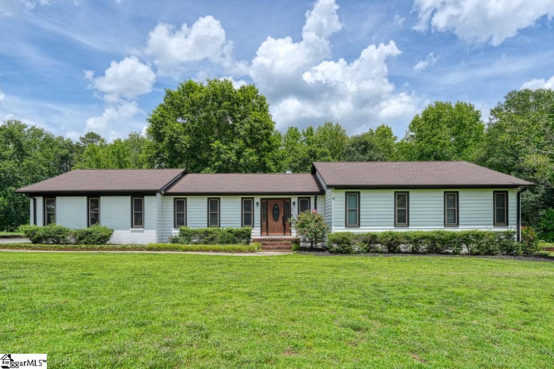 204 Lenderman Drive Inman, SC 29349