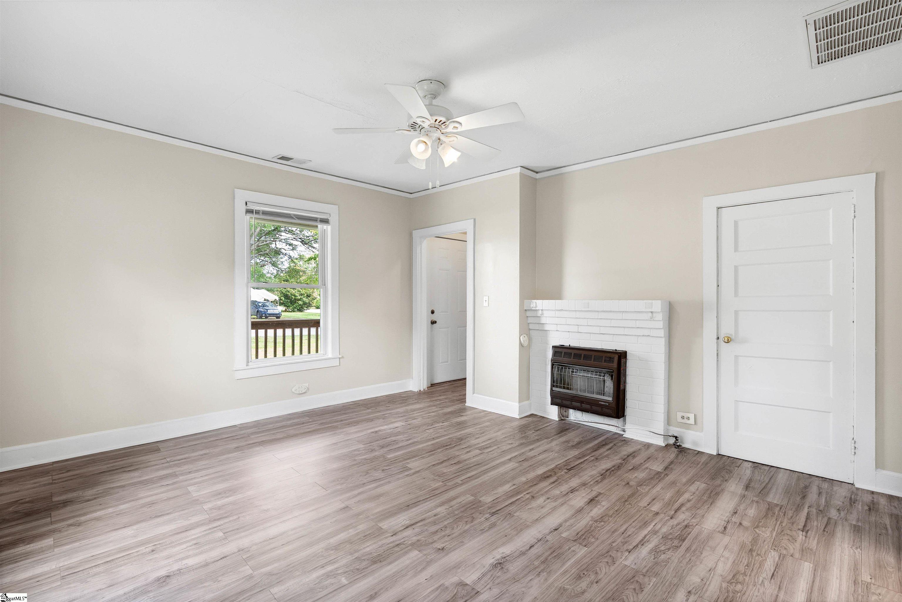 26 8th Street Greer, SC 29651
