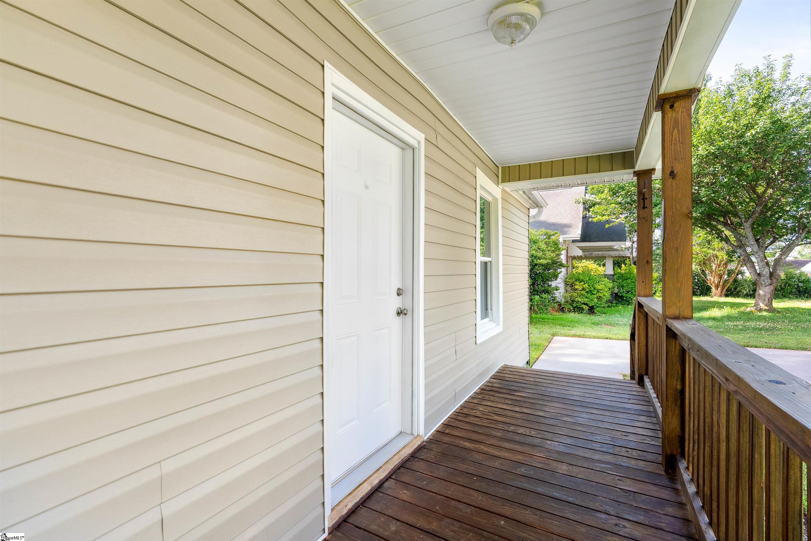 26 8th Street Greer, SC 29651
