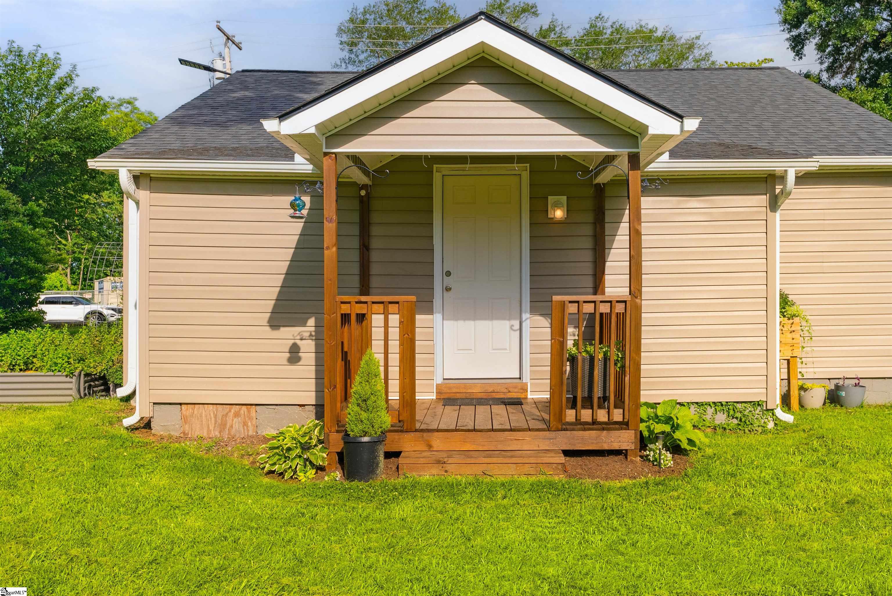 26 8th Street Greer, SC 29651