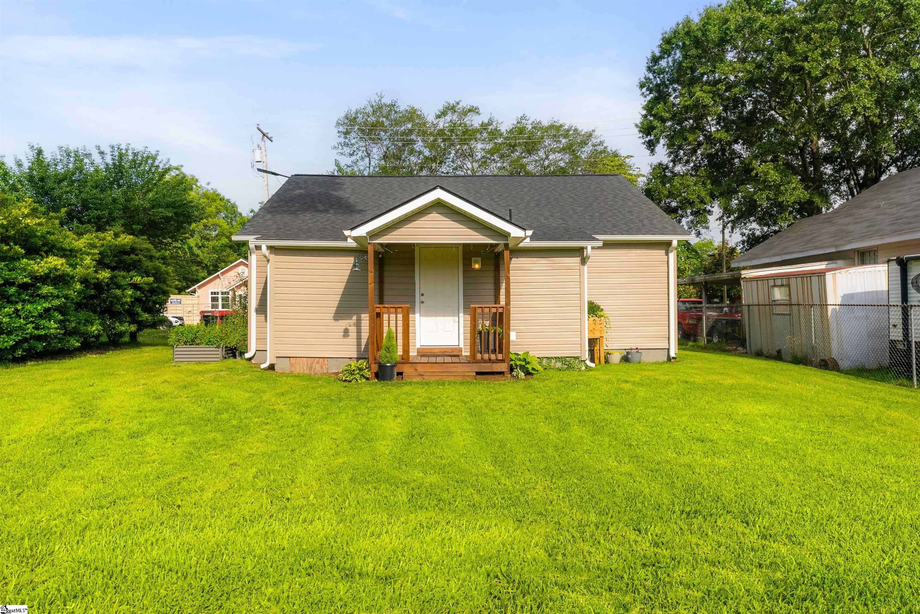 26 8th Street Greer, SC 29651