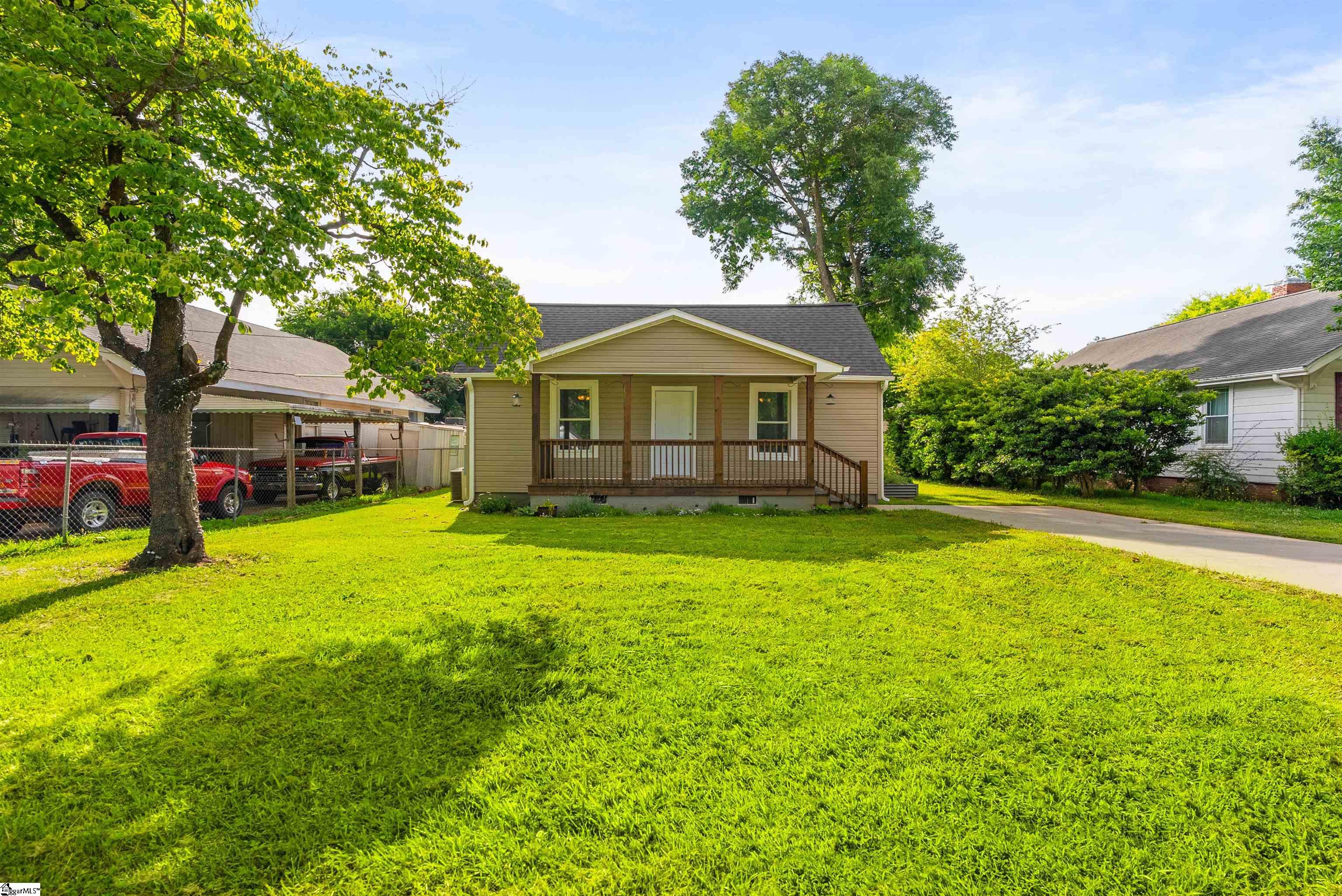 26 8th Street Greer, SC 29651