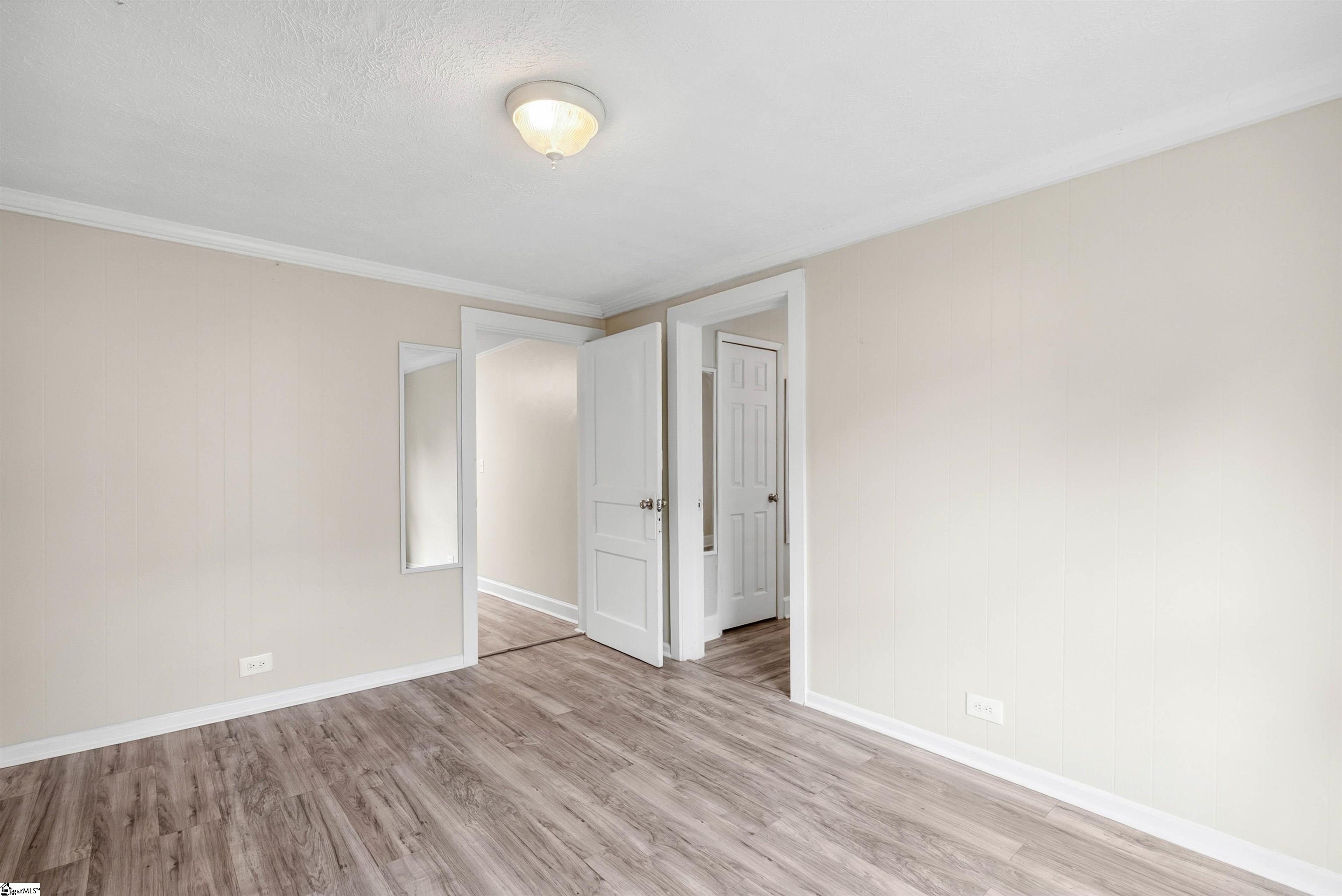 26 8th Street Greer, SC 29651