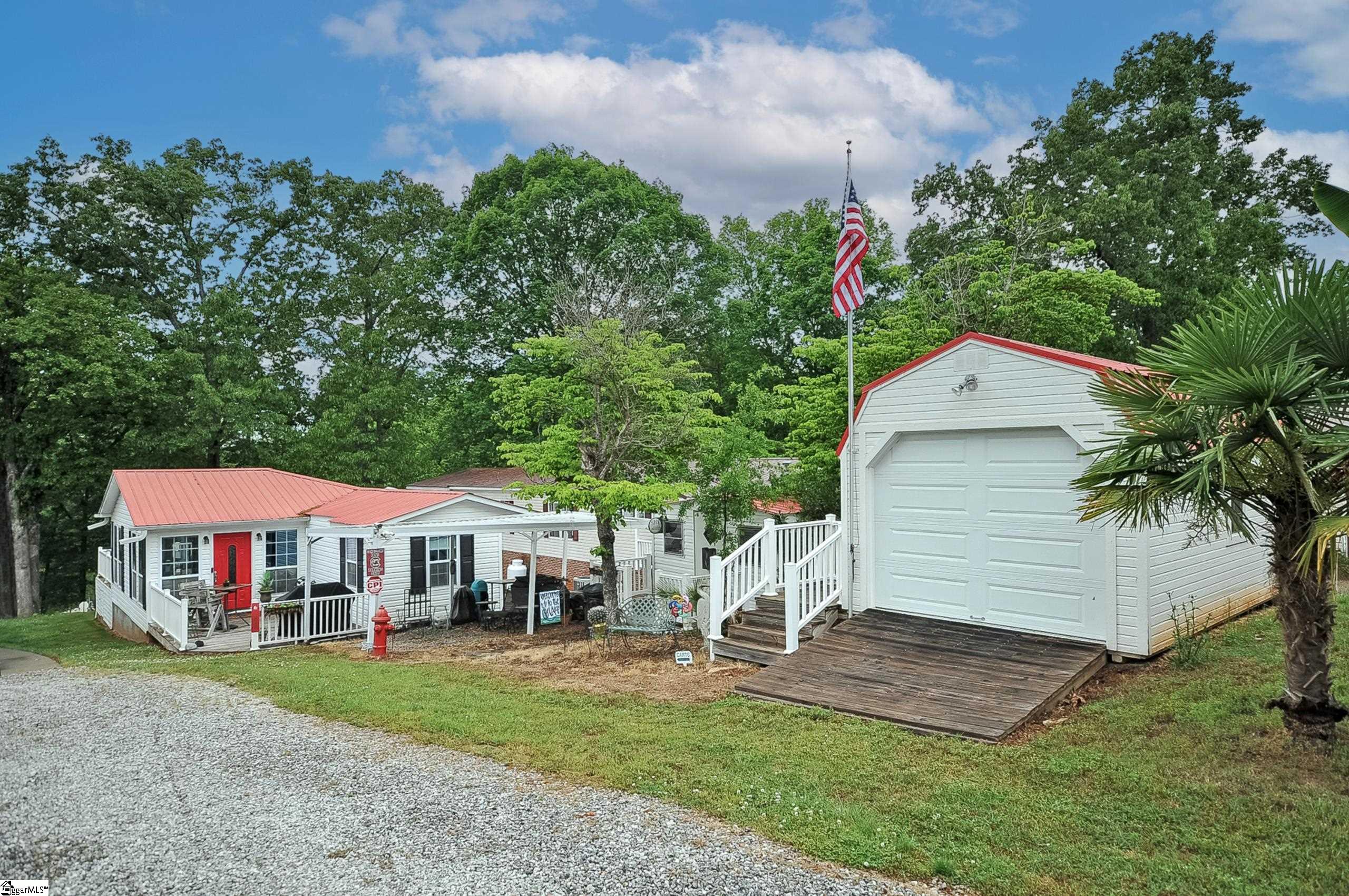 435-A Lakewood Drive Townville, SC 29689