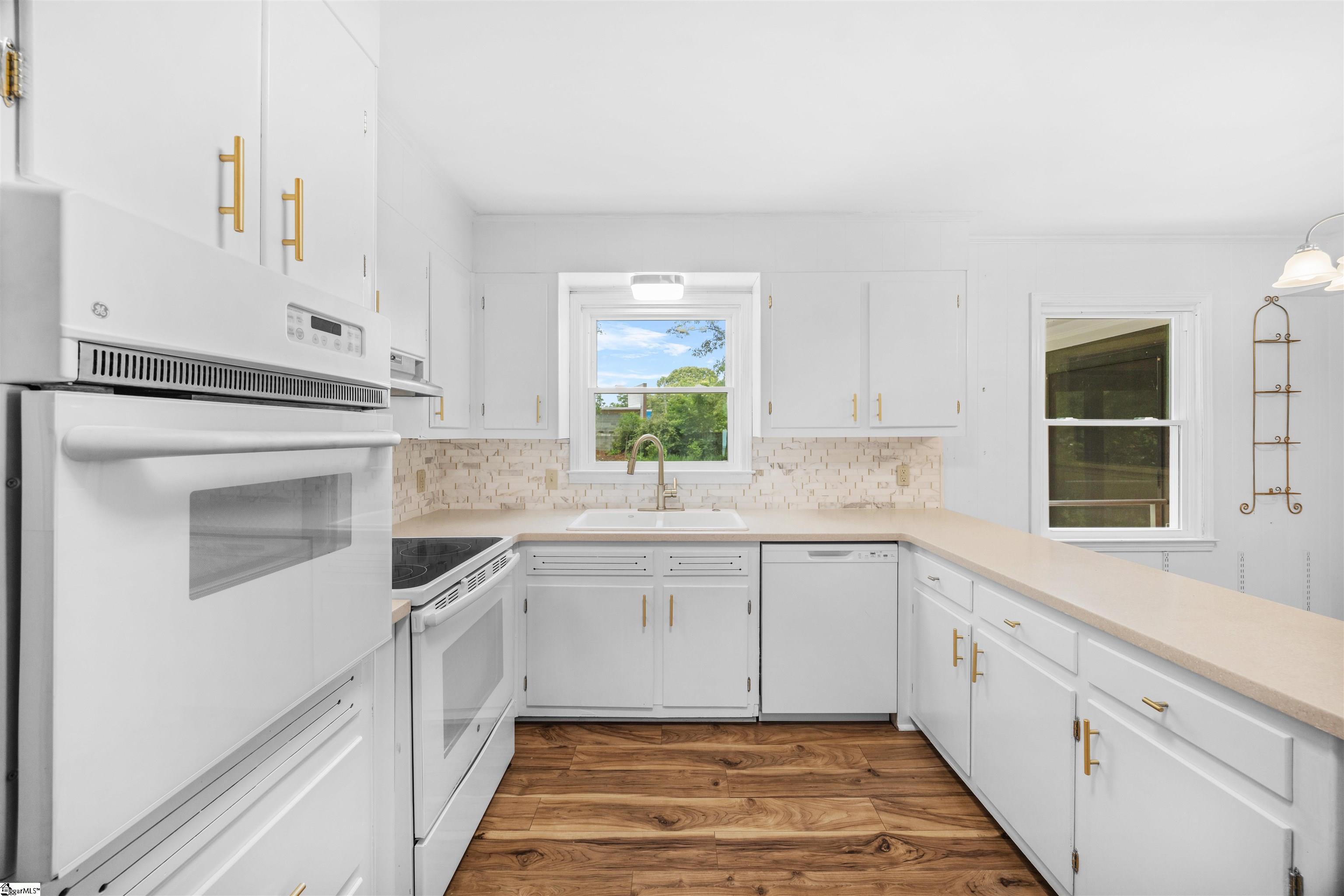 400 Rockmont Road Greenville, SC 29615