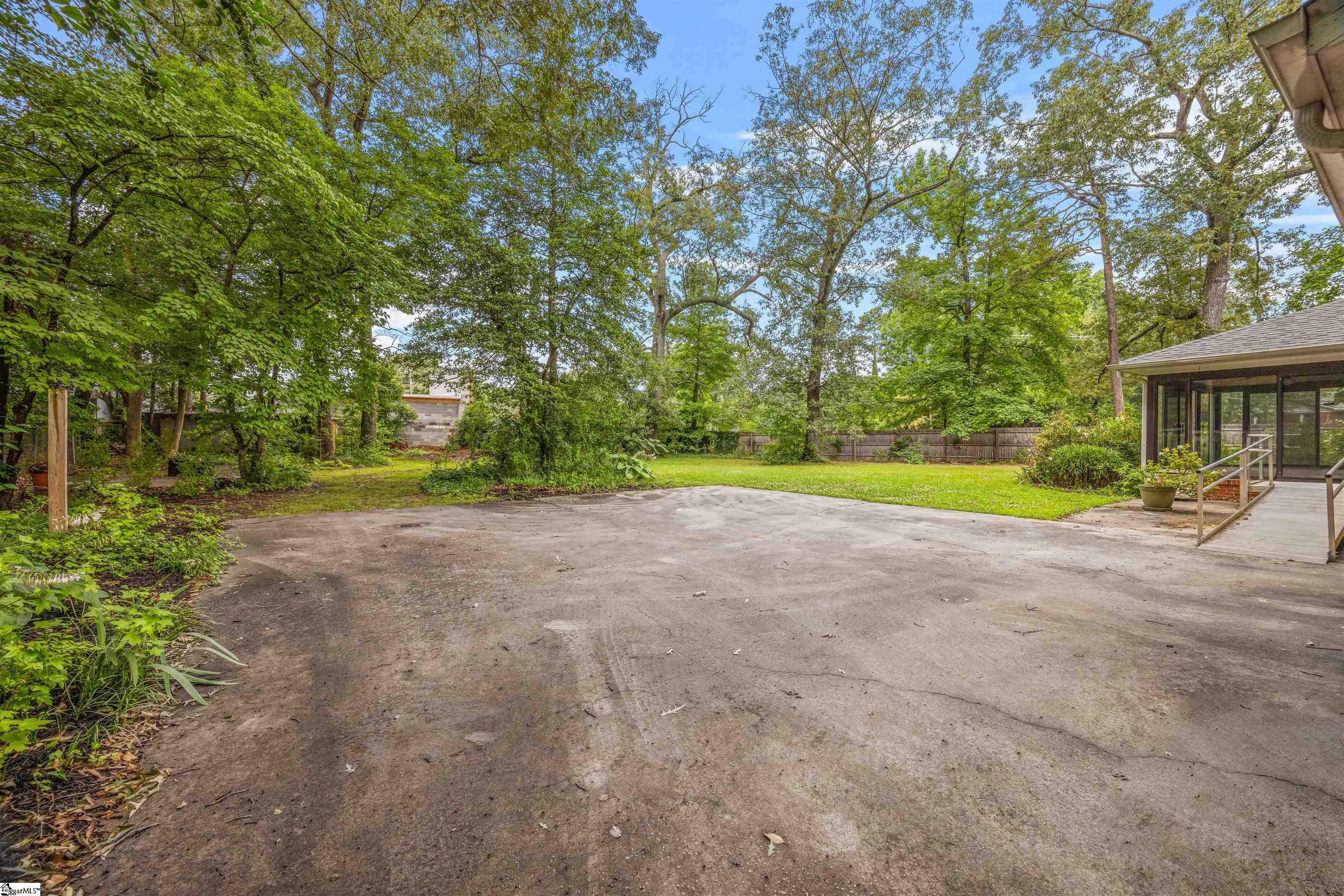 400 Rockmont Road Greenville, SC 29615