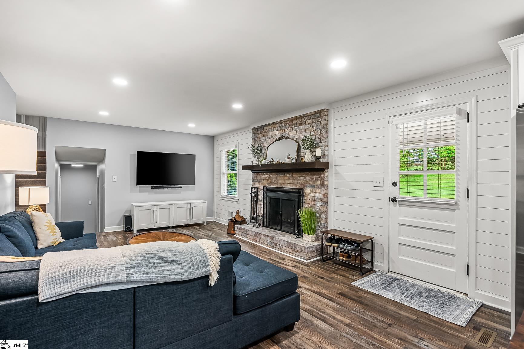 7 Velma Drive Taylors, SC 29687