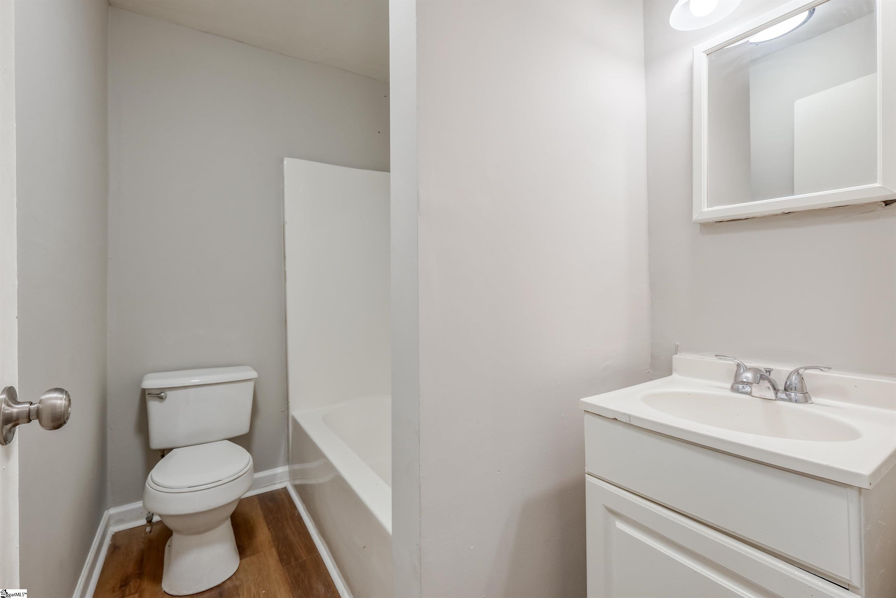 112 Cook Street Simpsonville, SC 29681