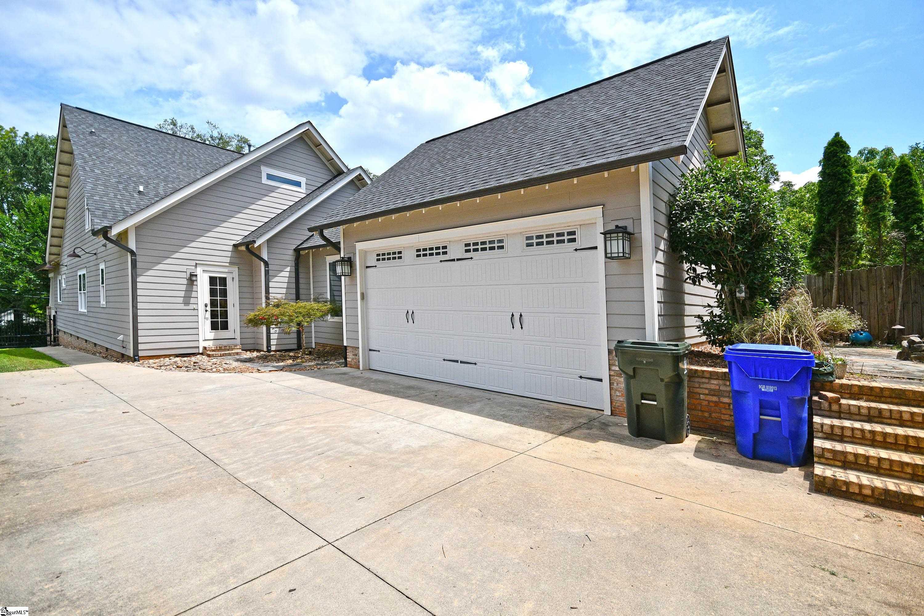 315 Croft Street Greenville, SC 29609-5402