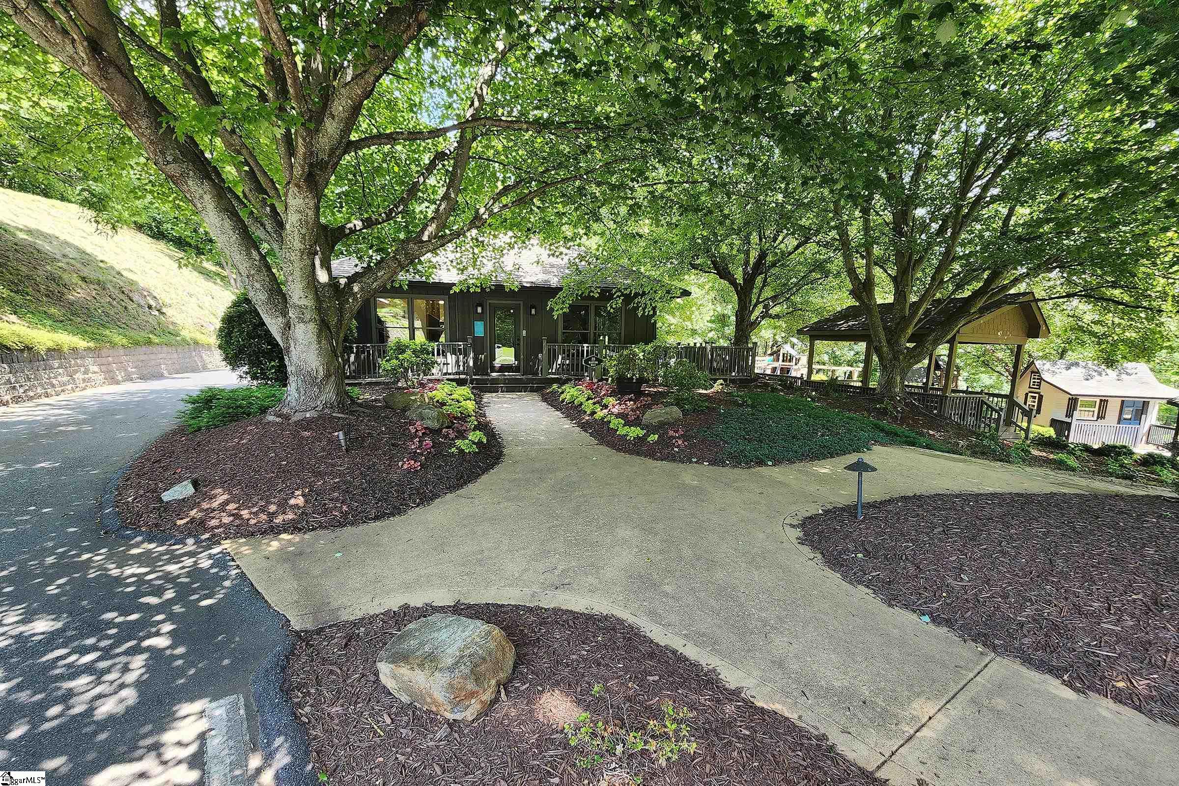 39 Raptor Way Landrum, SC 29356