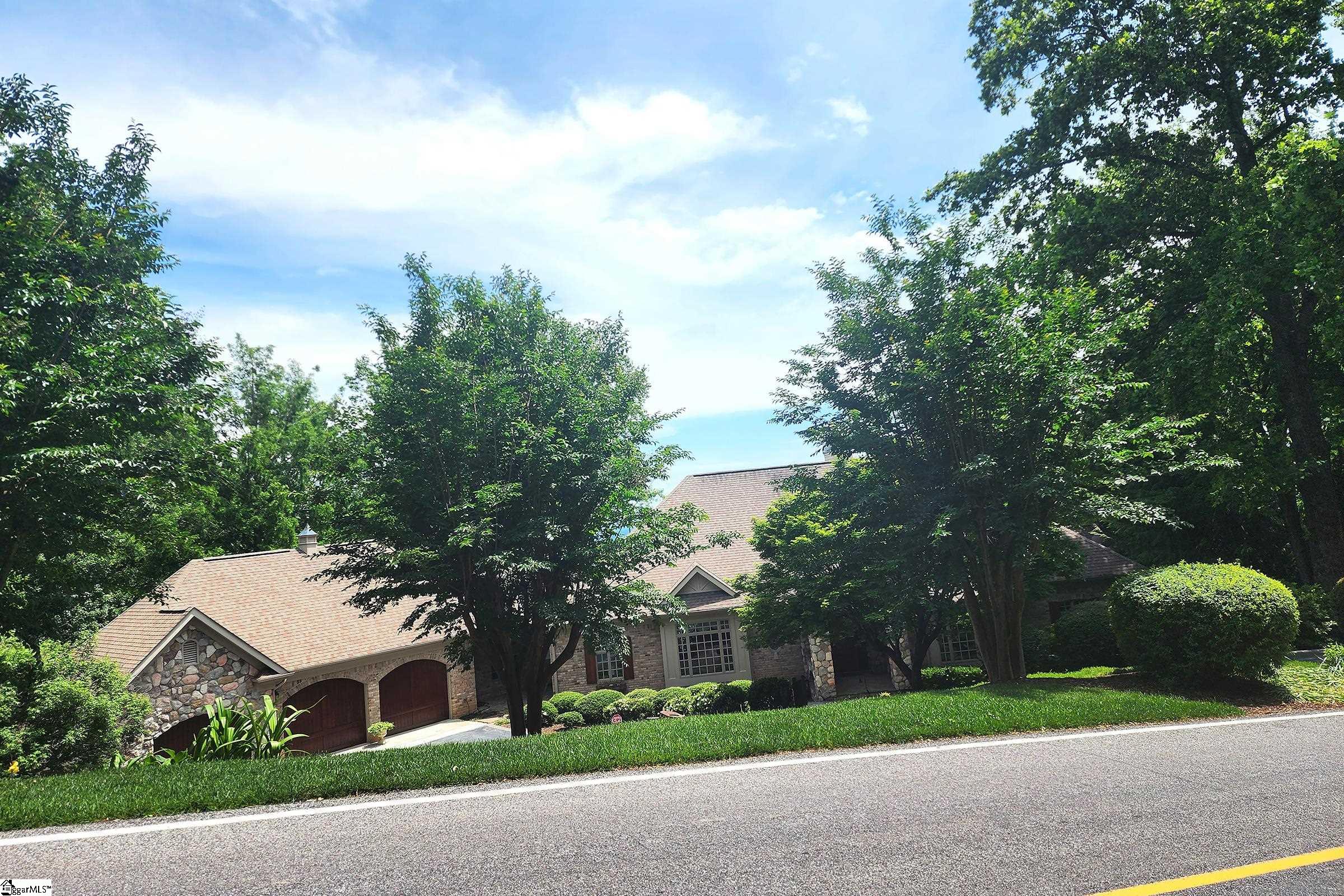 39 Raptor Way Landrum, SC 29356
