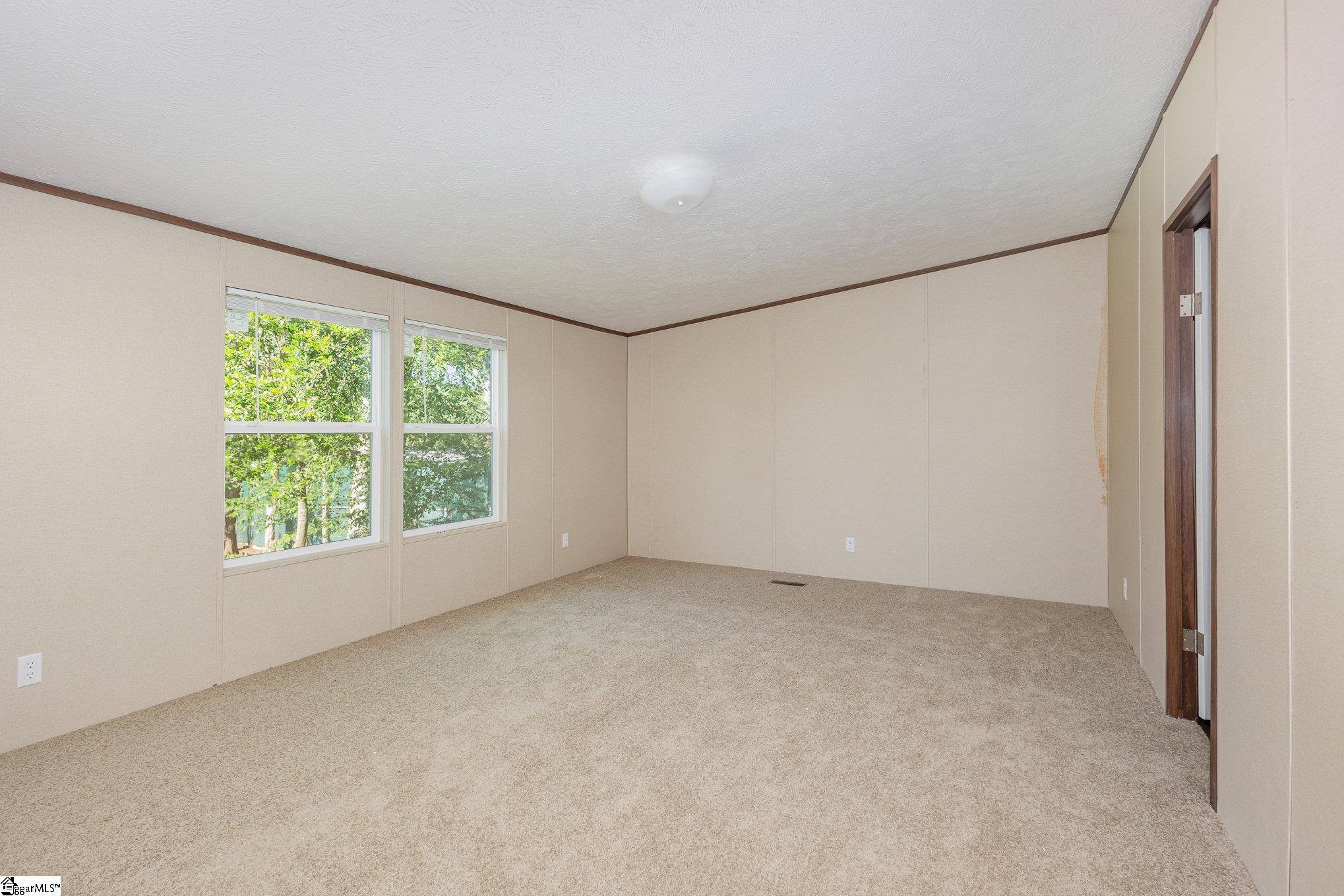 26 Long Forest Drive Greenville, SC 29617