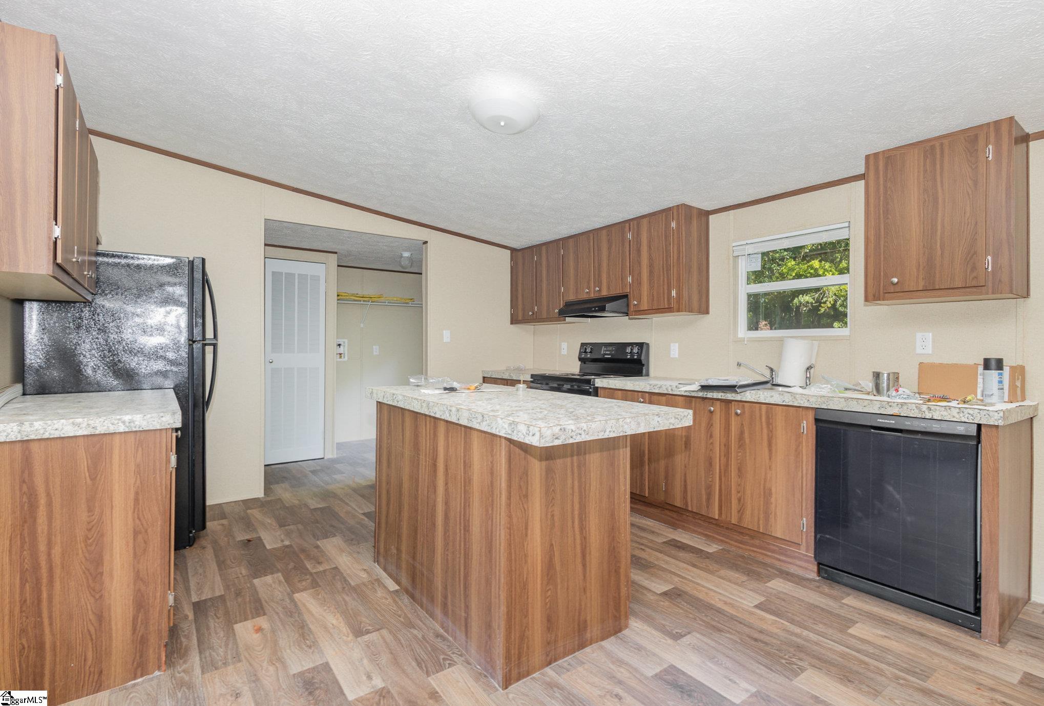 26 Long Forest Drive Greenville, SC 29617
