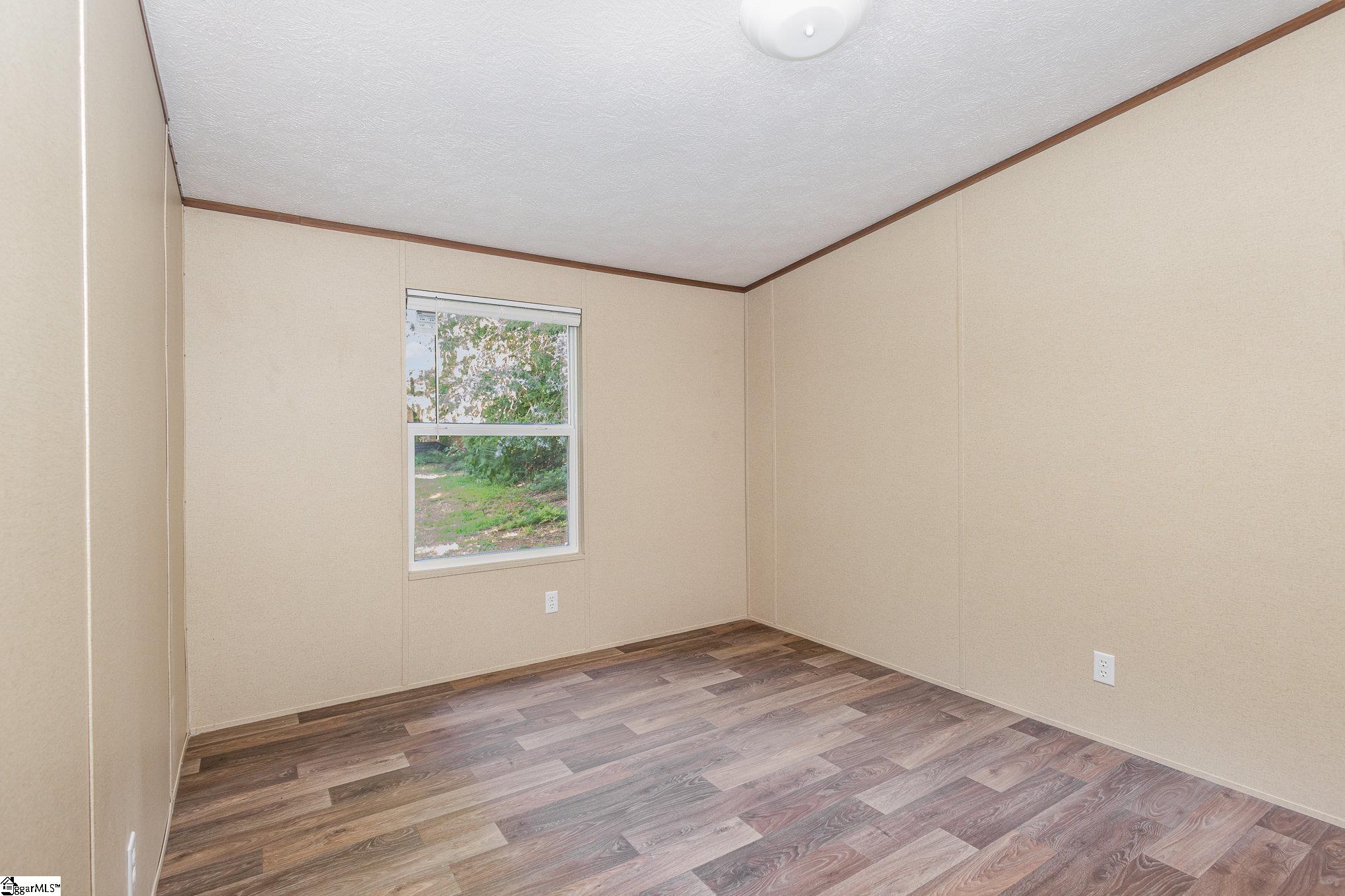 26 Long Forest Drive Greenville, SC 29617