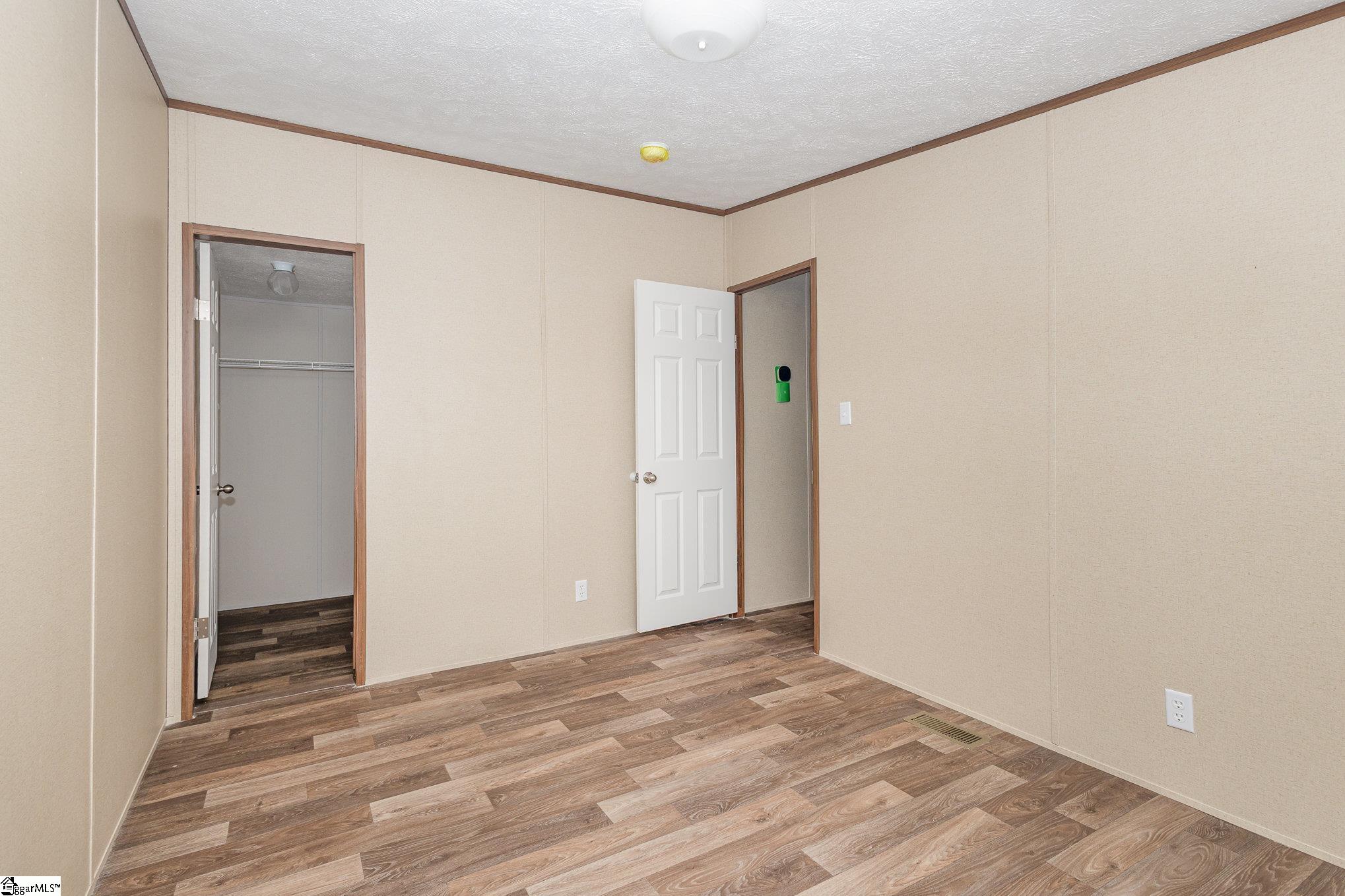 26 Long Forest Drive Greenville, SC 29617