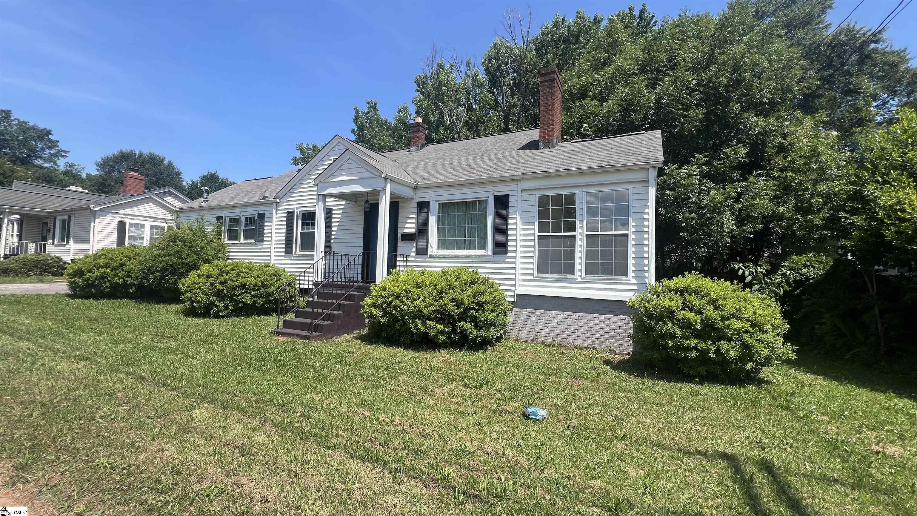 411 E Blue Ridge Drive Greenville, SC 29609