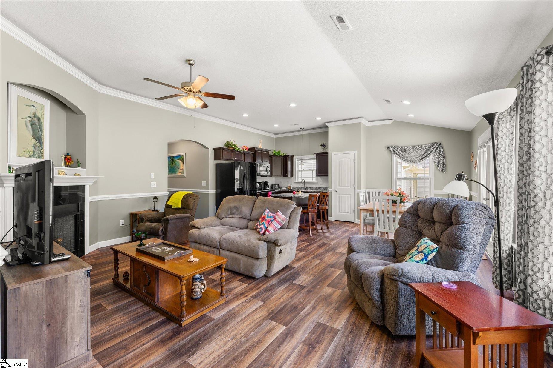 906 John Thomas Way Greer, SC 29651