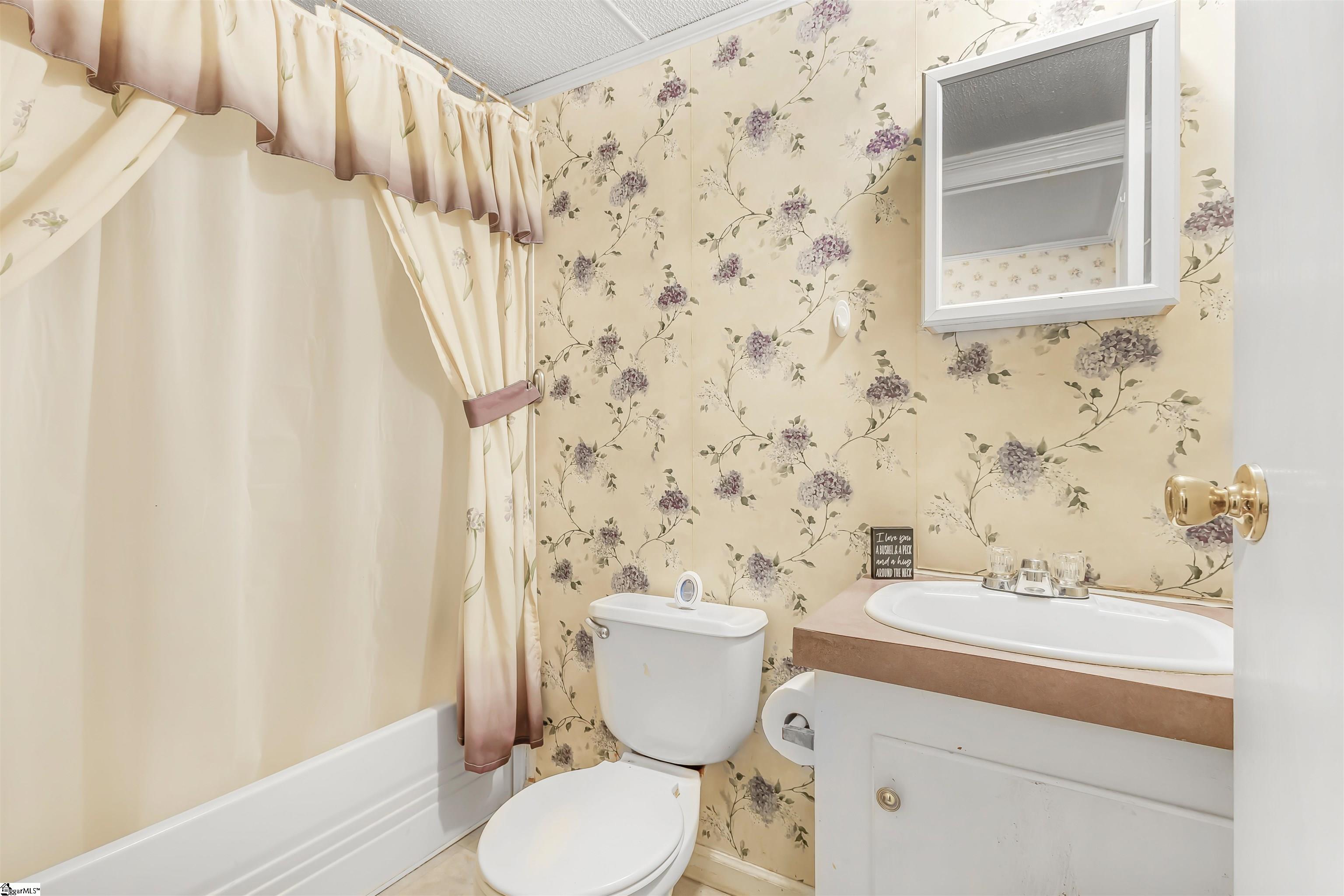 177 Farmers Hill Road Liberty, SC 29657