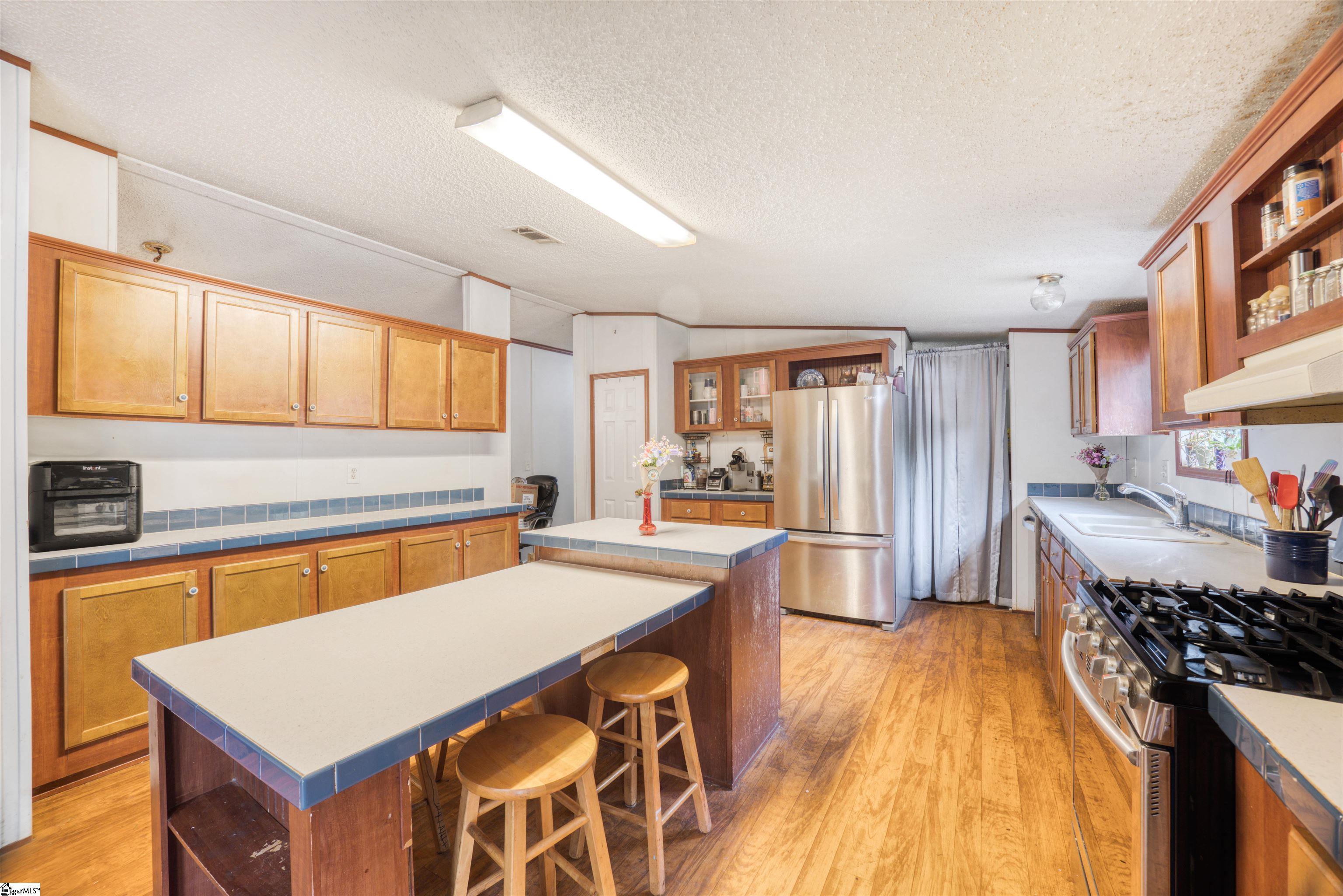 177 Farmers Hill Road Liberty, SC 29657