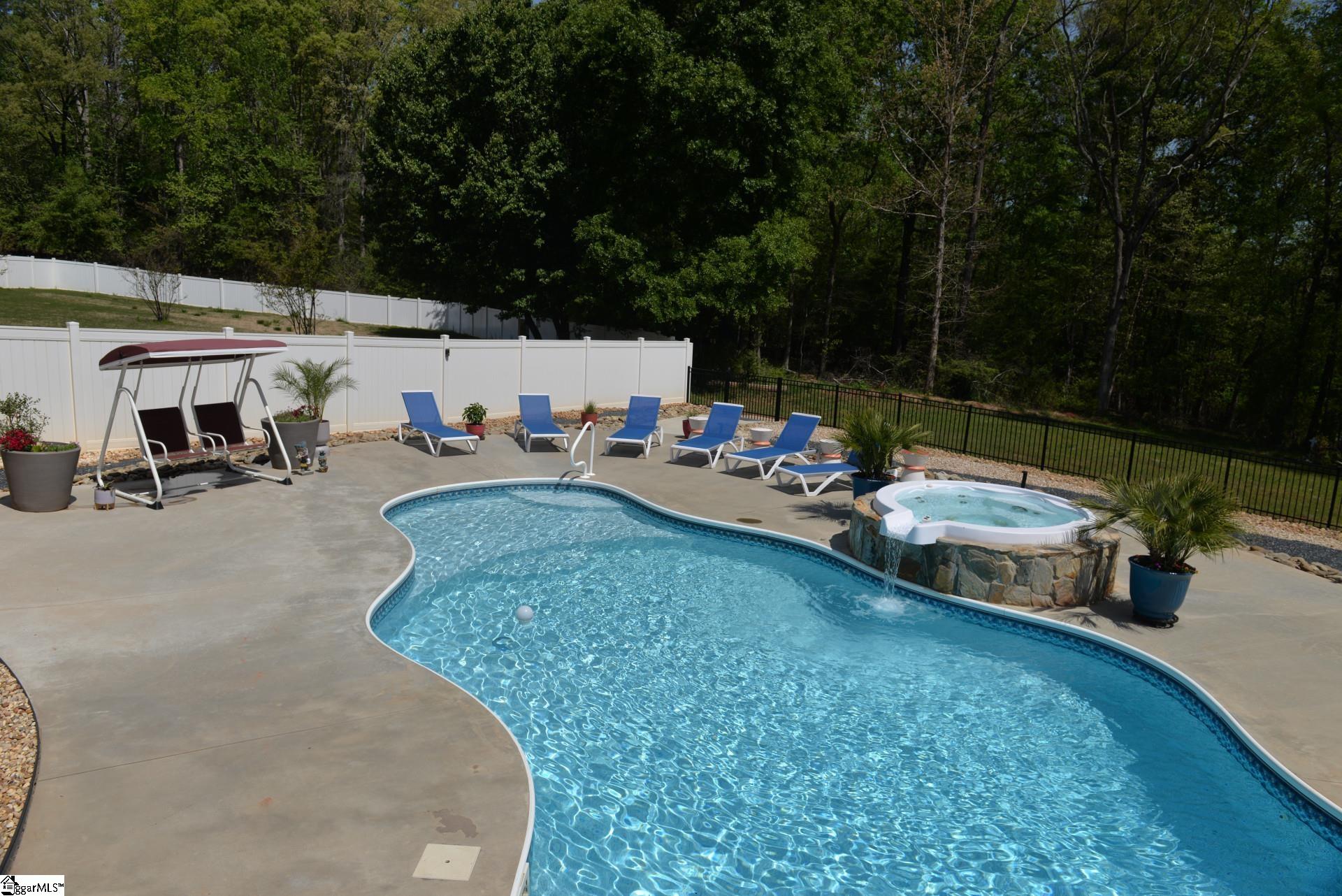 109 Fitzwilliam Place Piedmont, SC 29673
