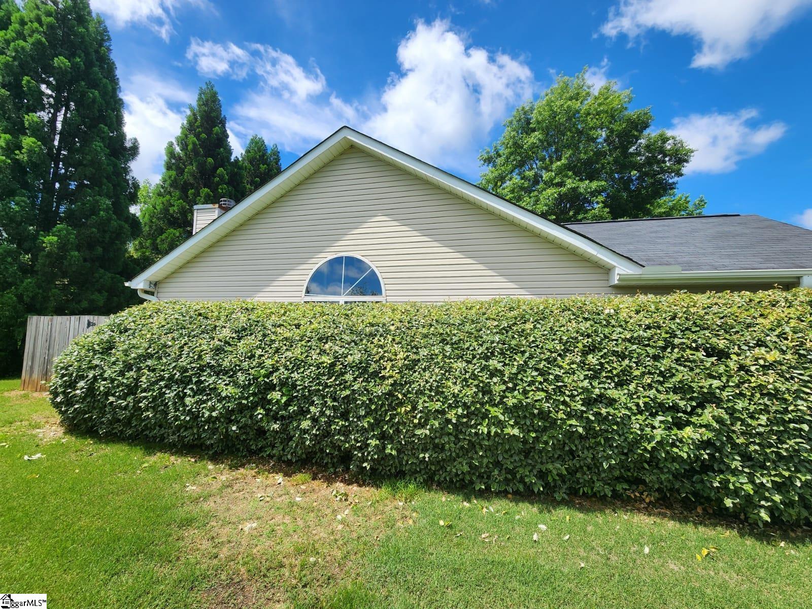 401 Crestridge Drive Simpsonville, SC 29681