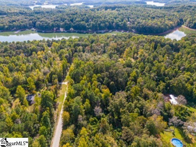 209 N Lakeside Drive Fair Play, SC 29643