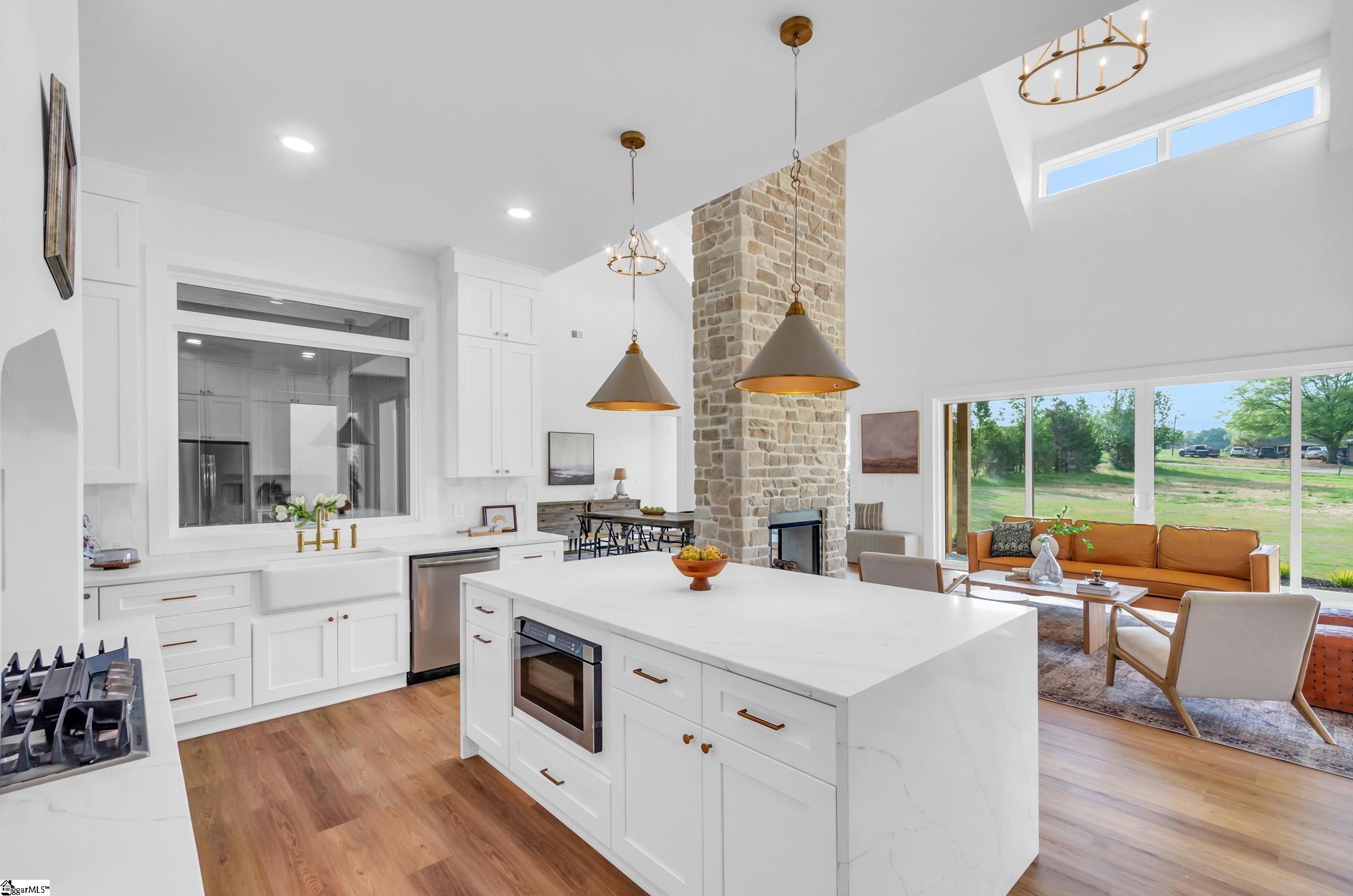 541 E Airport Road Greer, SC 29651
