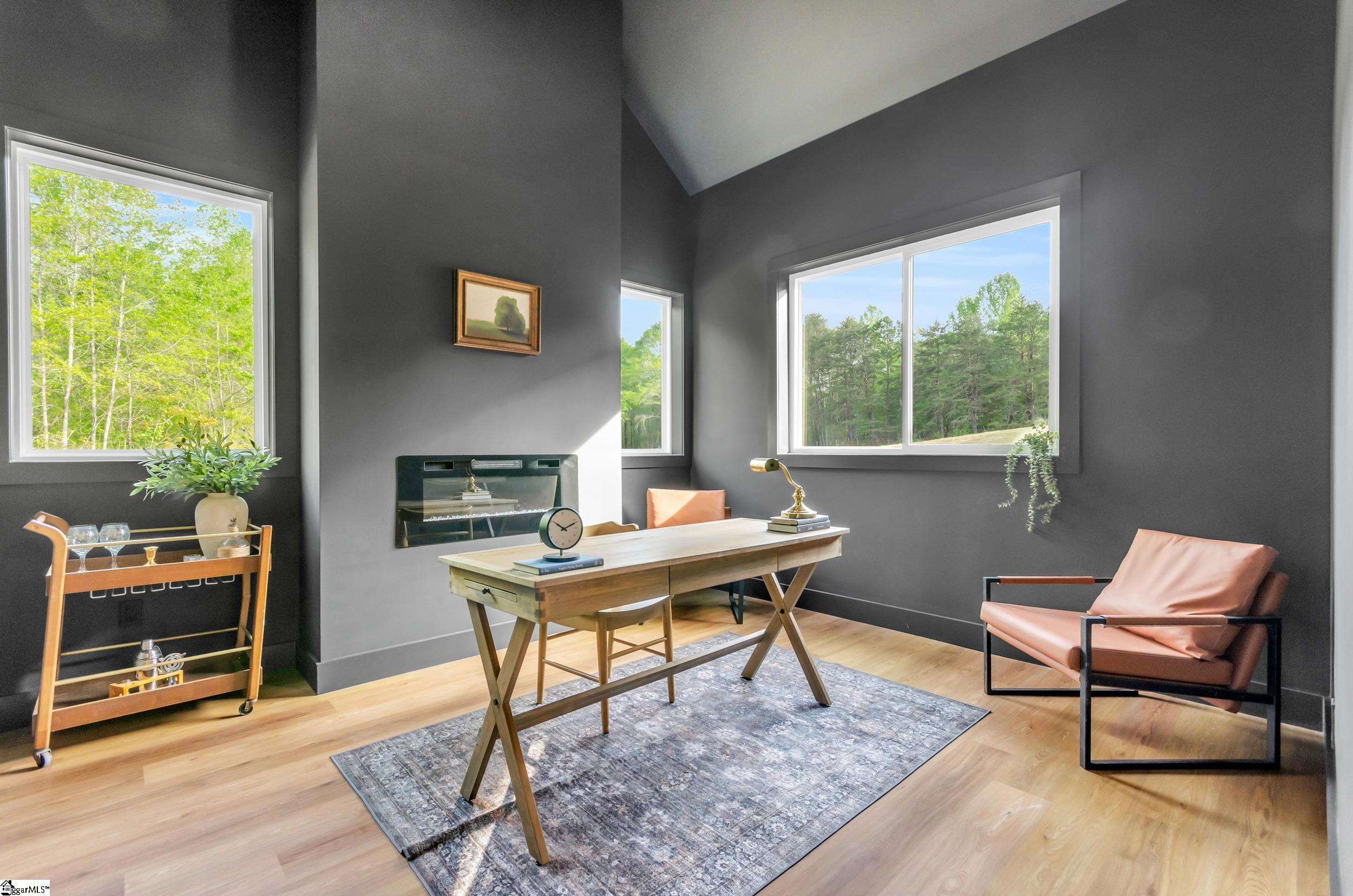 541 E Airport Road Greer, SC 29651