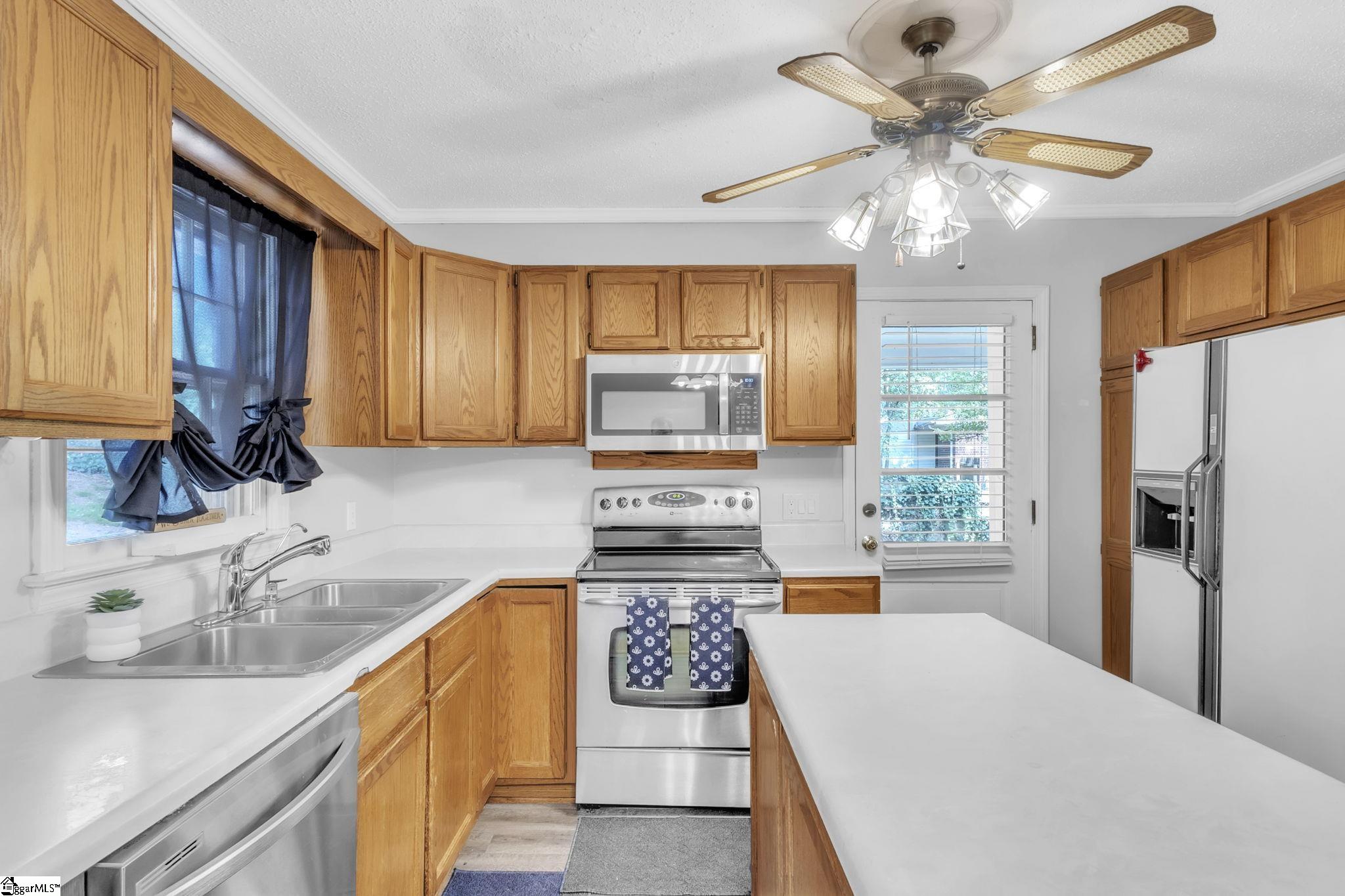 6 Kathryan Circle Greenville, SC 29605
