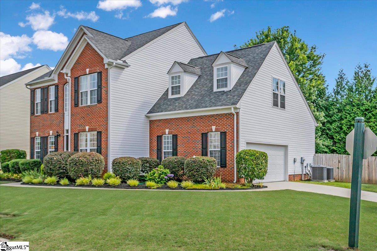 109 Amberleaf Way Simpsonville, SC 29681