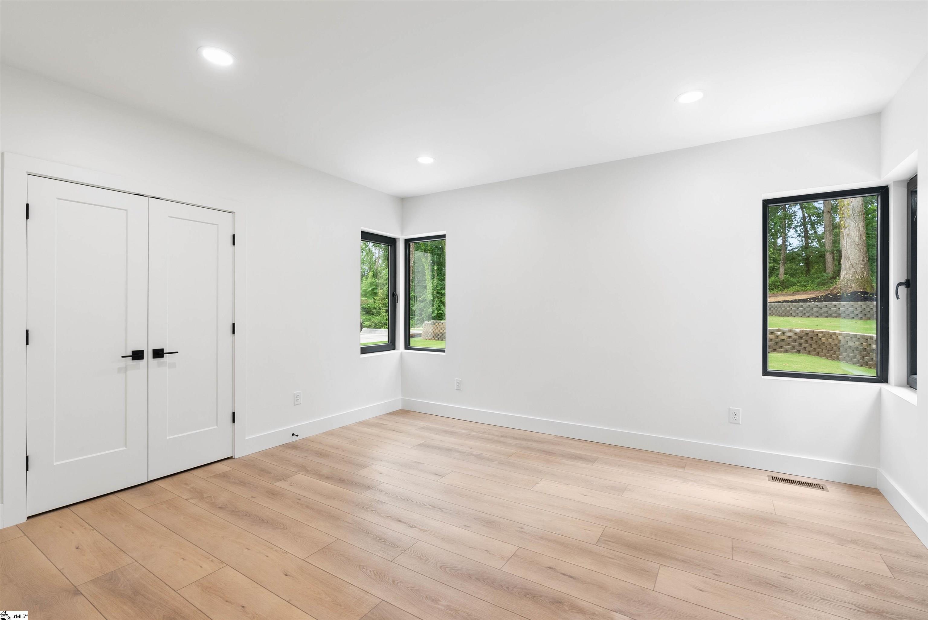 104 Arrowhead Circle Spartanburg, SC 29301