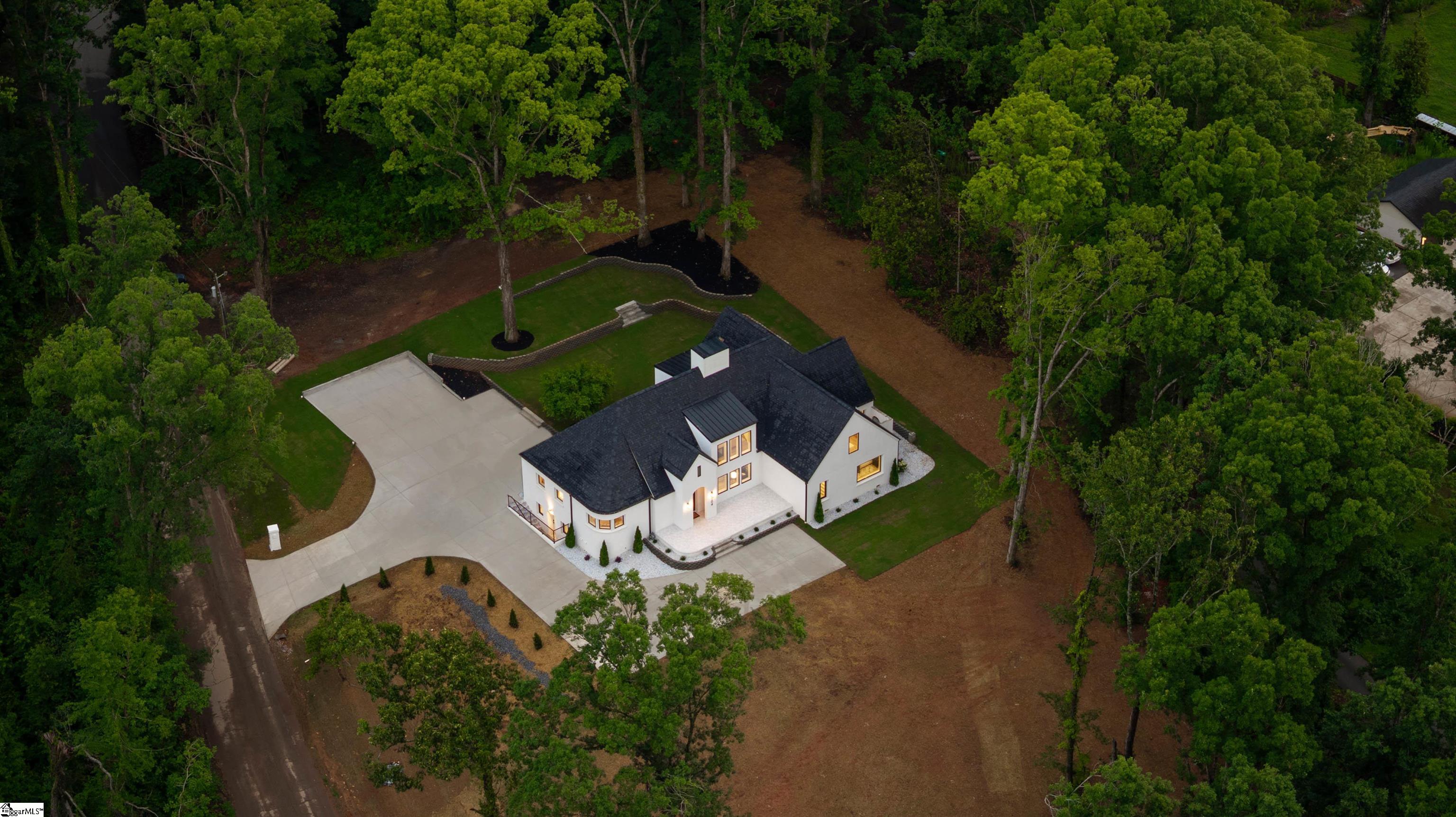 104 Arrowhead Circle Spartanburg, SC 29301