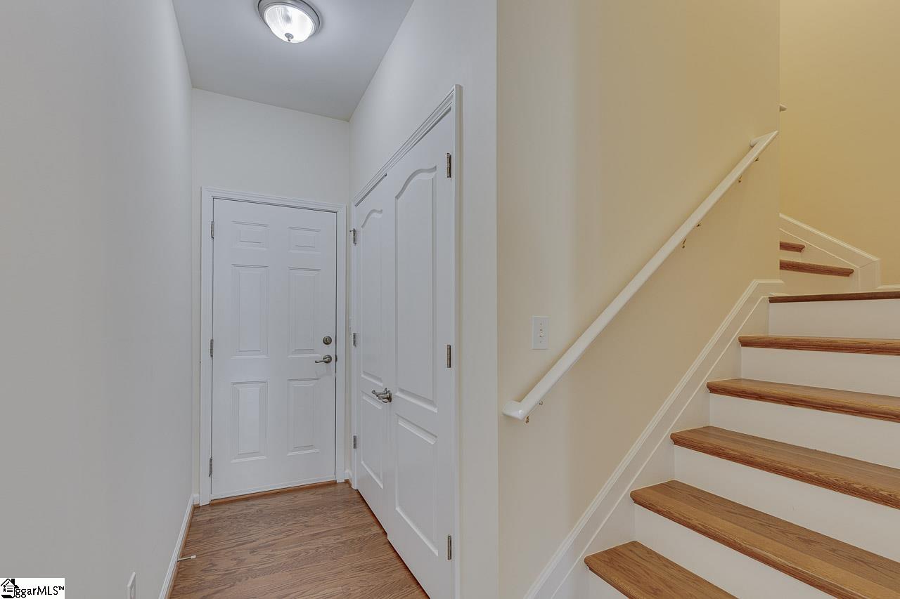 4 Hanging Moss Lane Greenville, SC 29615