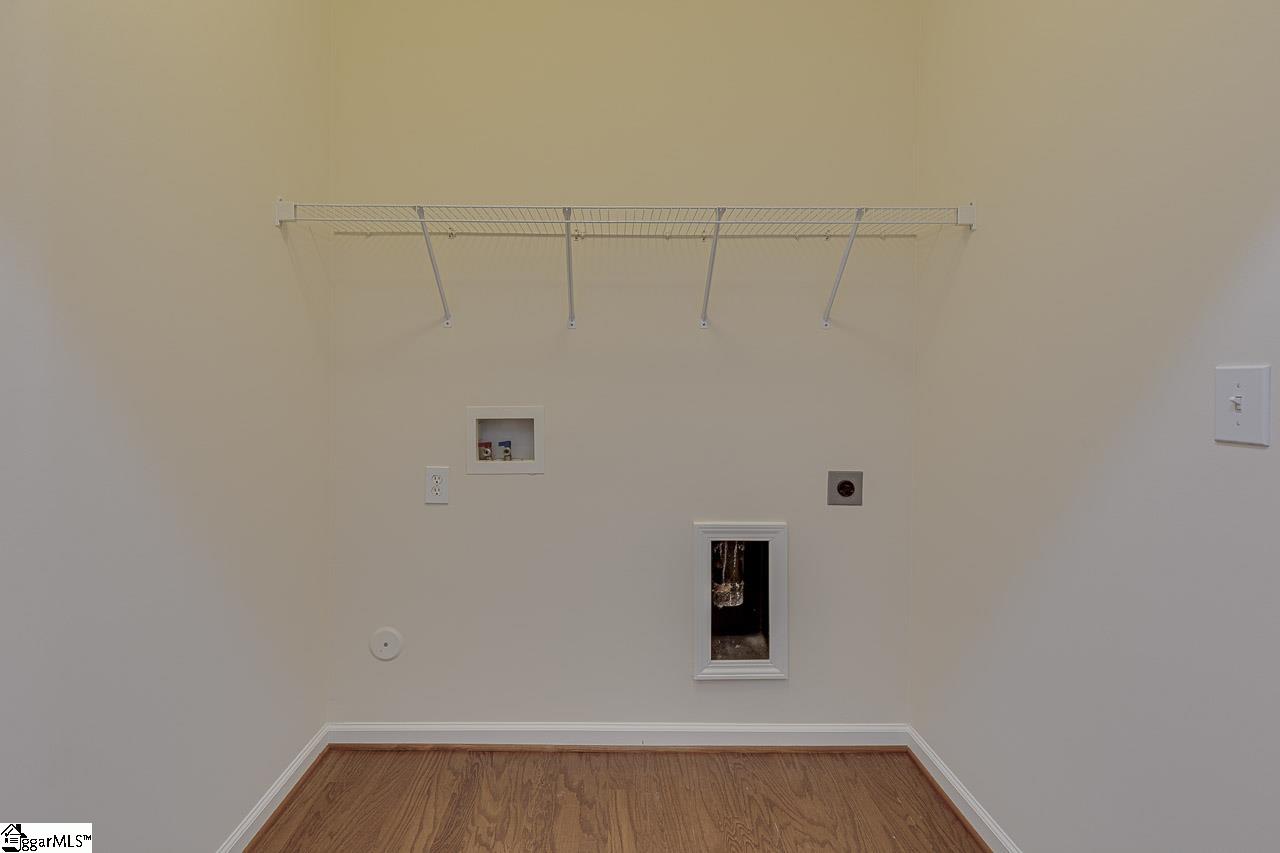 4 Hanging Moss Lane Greenville, SC 29615