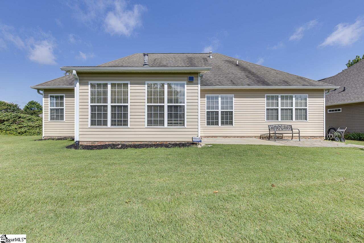 4 Hanging Moss Lane Greenville, SC 29615