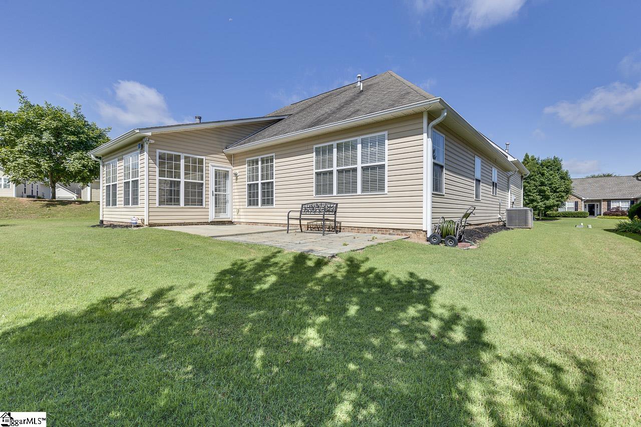 4 Hanging Moss Lane Greenville, SC 29615