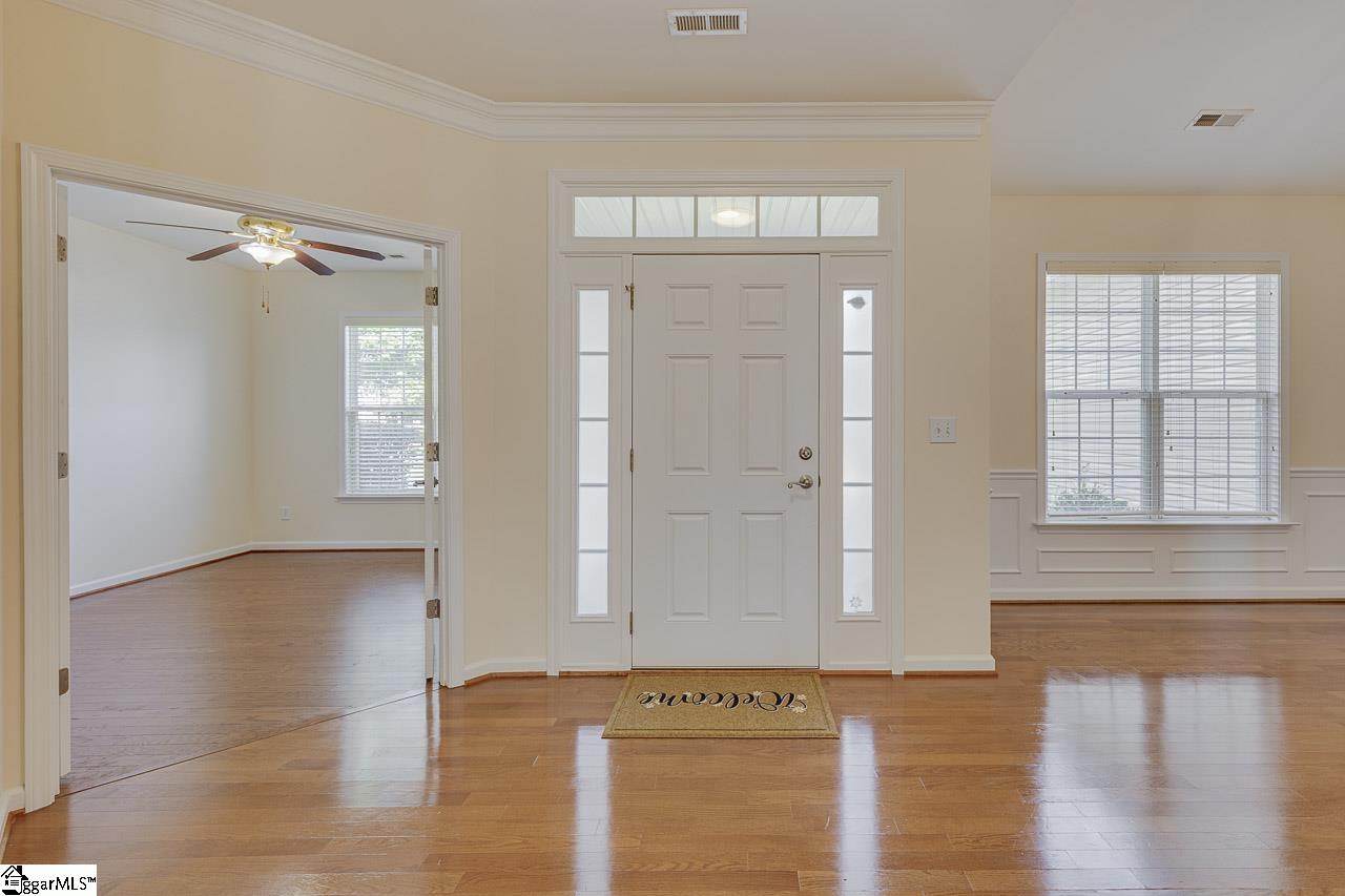 4 Hanging Moss Lane Greenville, SC 29615
