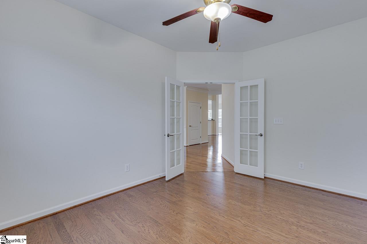 4 Hanging Moss Lane Greenville, SC 29615